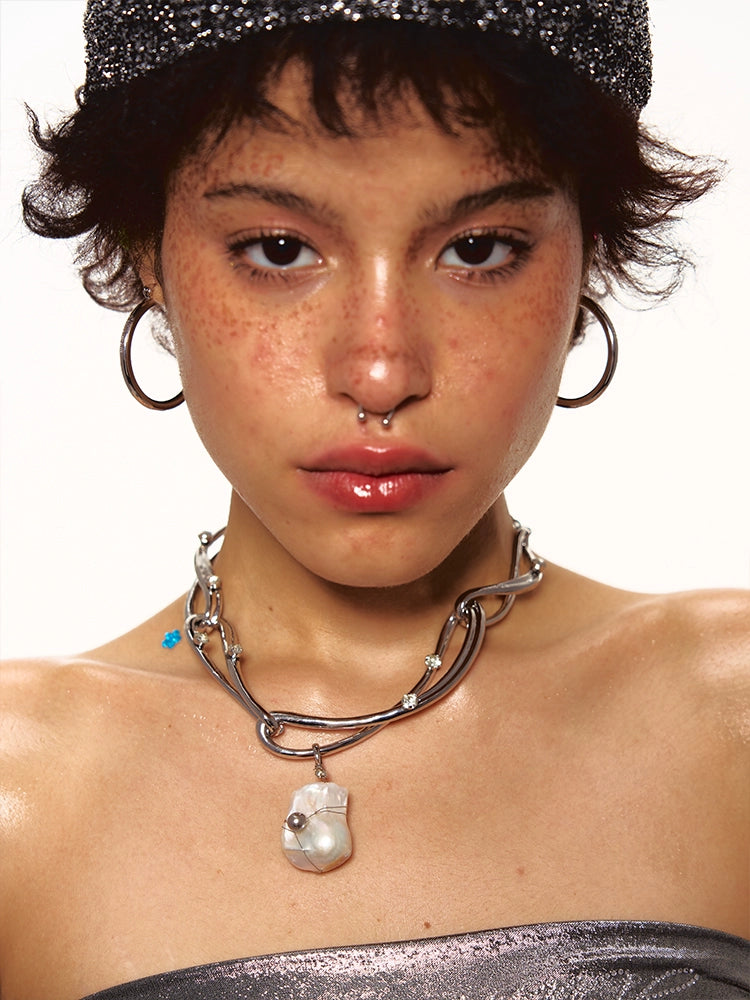 1JINN Pearl White Gold Necklace