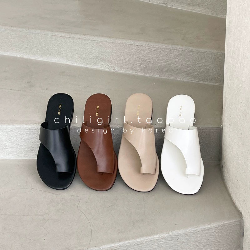 CHILIGIRL Cuff-toed Holiday Sandals