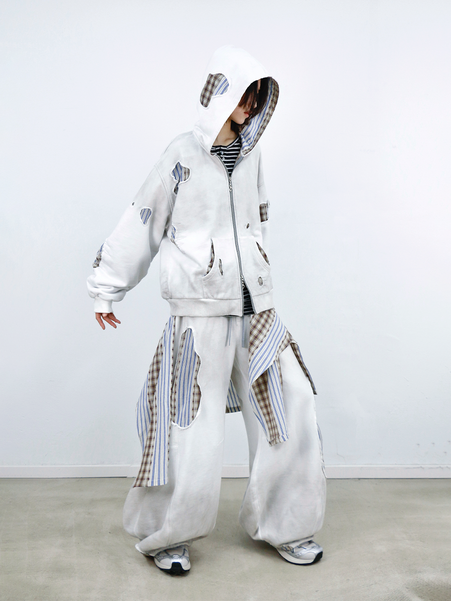 RELABEL Striped Checkered Loose Zip Sweater