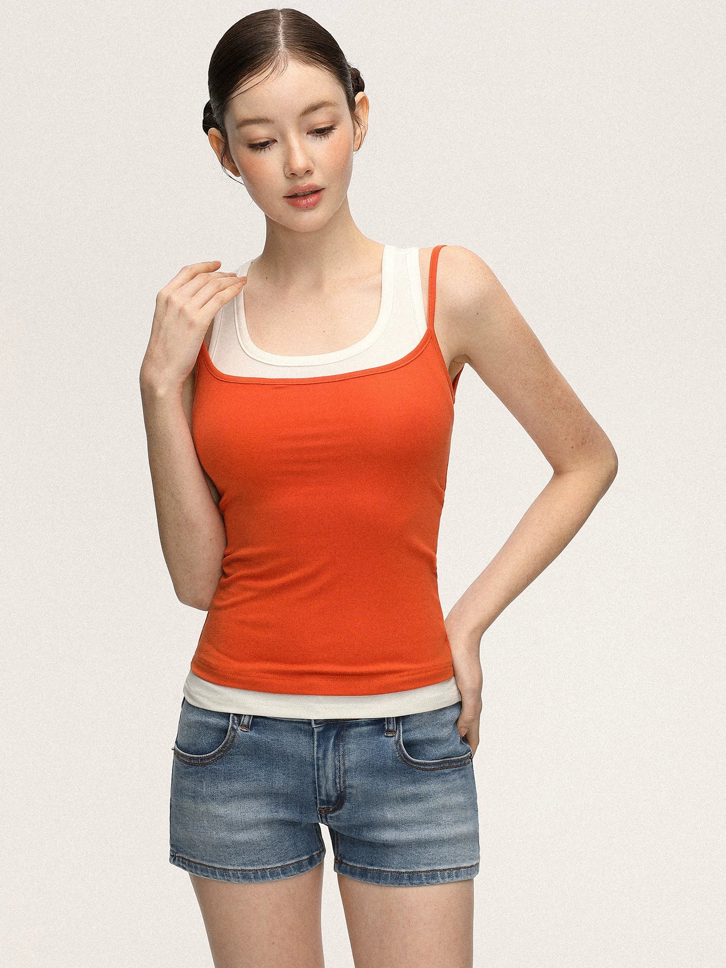 Anna Aneae Contrasting Slim Fit Fake Two-piece Sling Vest