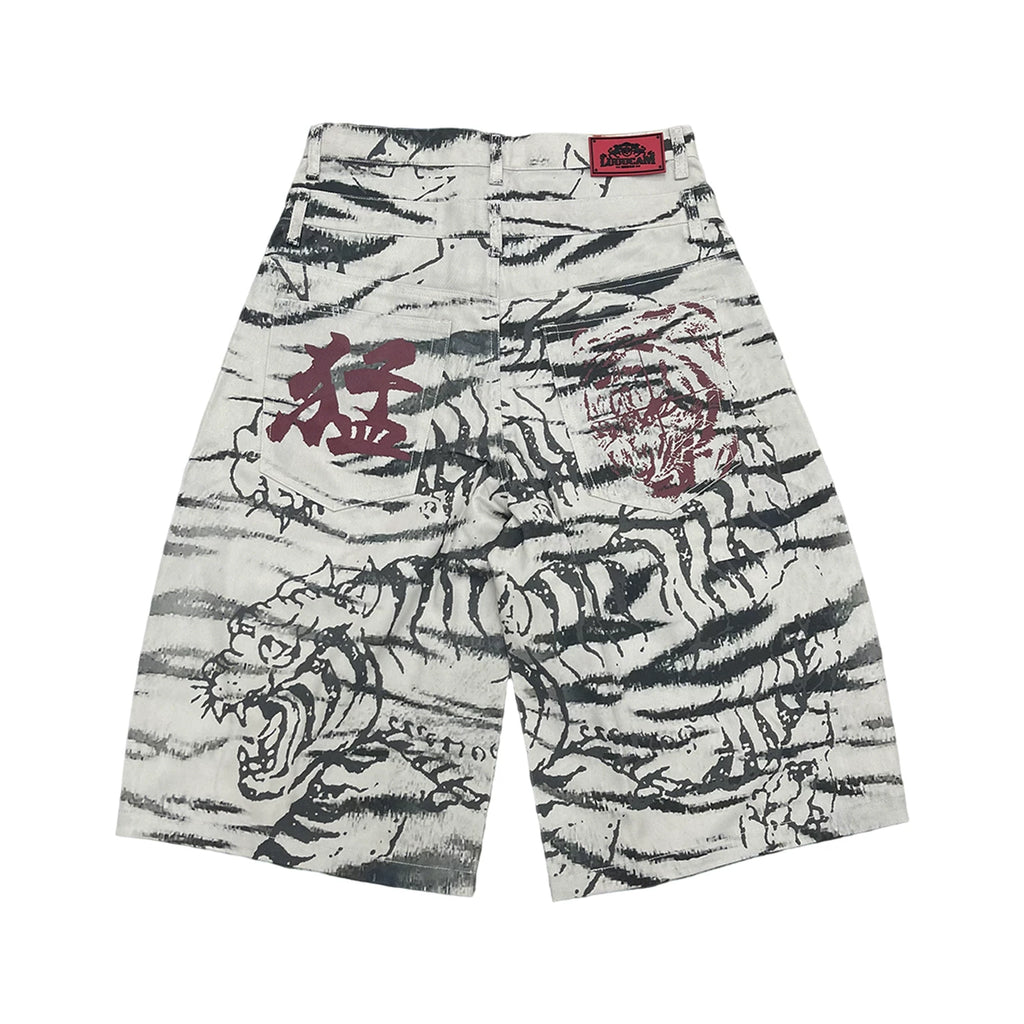 Luuucam Tiger Graffiti Print Seven-point Denim Shorts