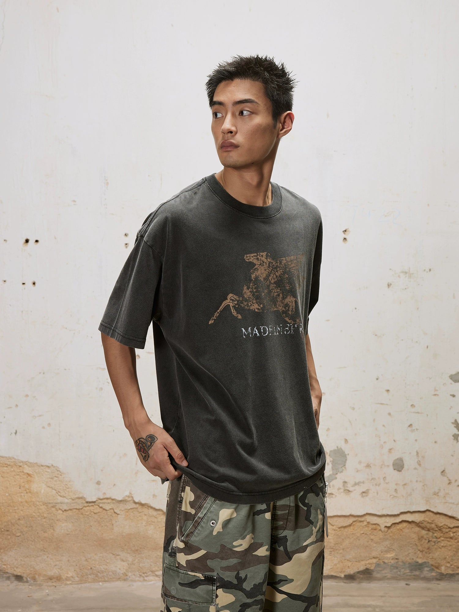 (Clearance) Madeinerror Retro Do Old Leaven Wash Print Tee