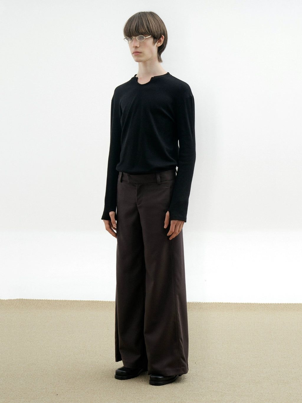 COLN Low-rise Wide-leg Flared Pants