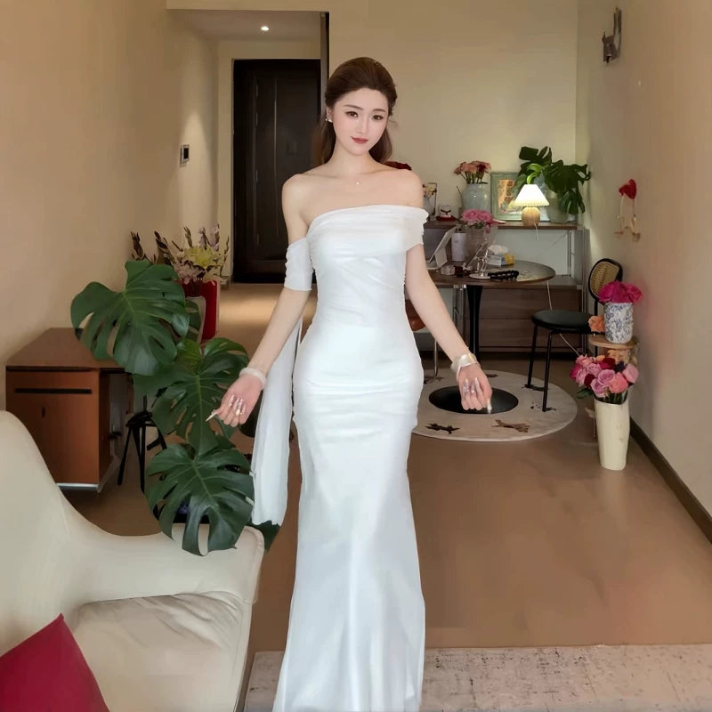Instunning High-end Slanted Shoulder Streamer Dress