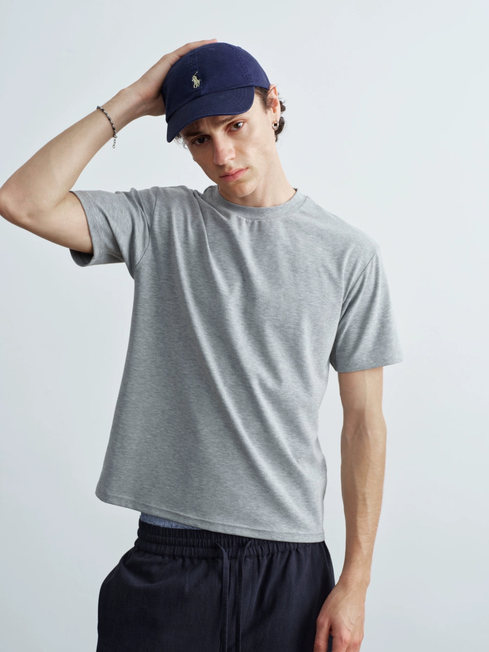 VLABMADE Commuter Embroidered Shoulder Tee