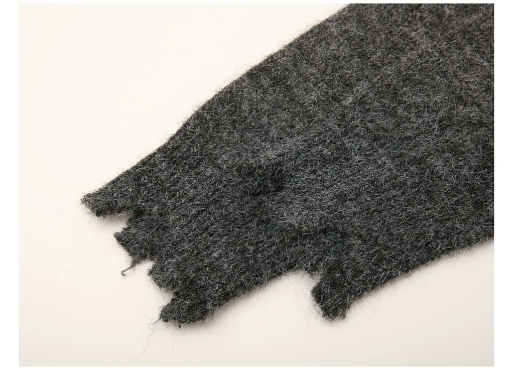 EIGHTHMONTH V-neck Loose-fitting Rough-knit Cardigan