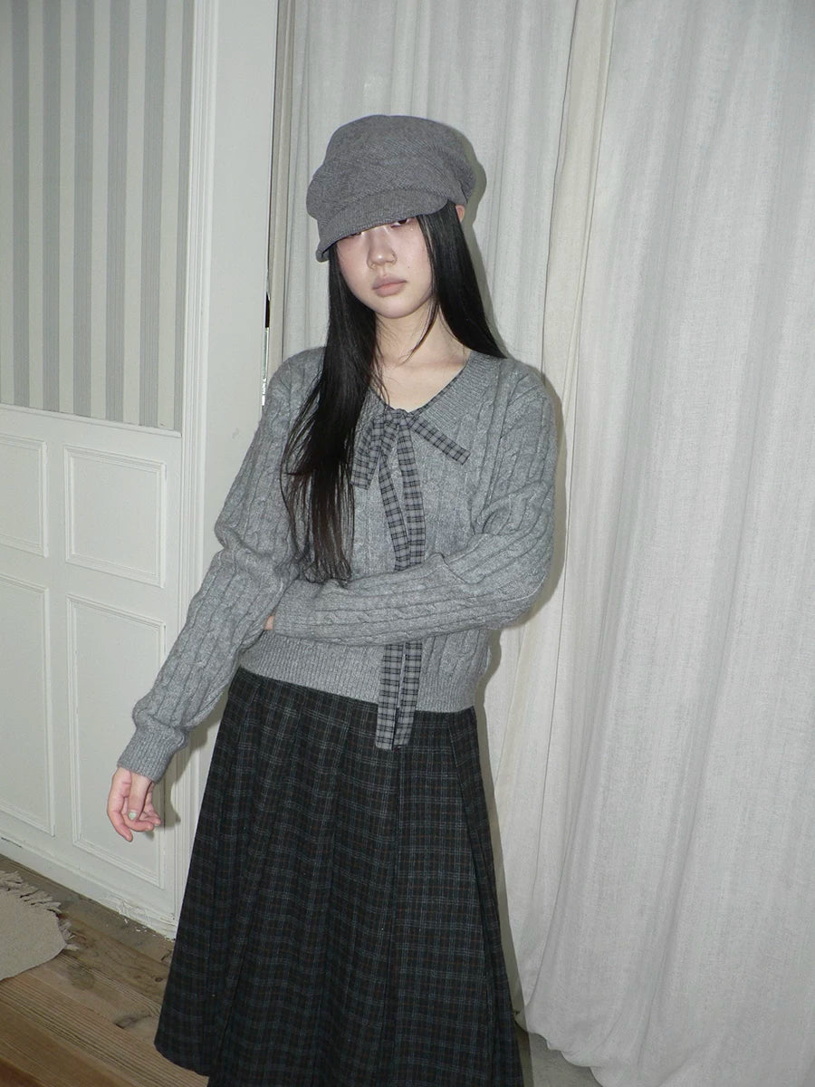 Ang: Project Twist Crew Neck Checked Bow Strap-on Sweater