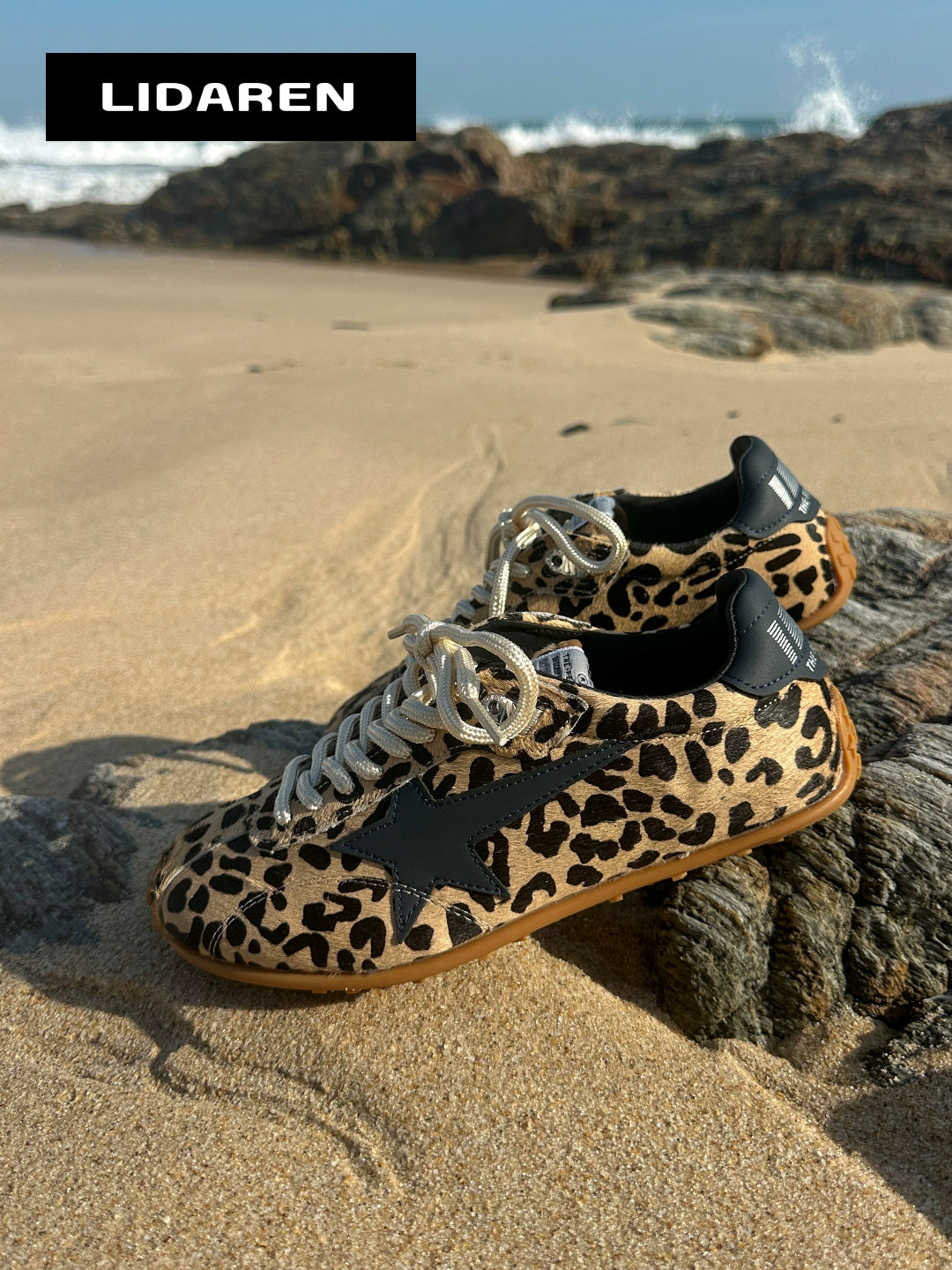 Lidaren Produced Leather Round Head Retro Casual Shoes