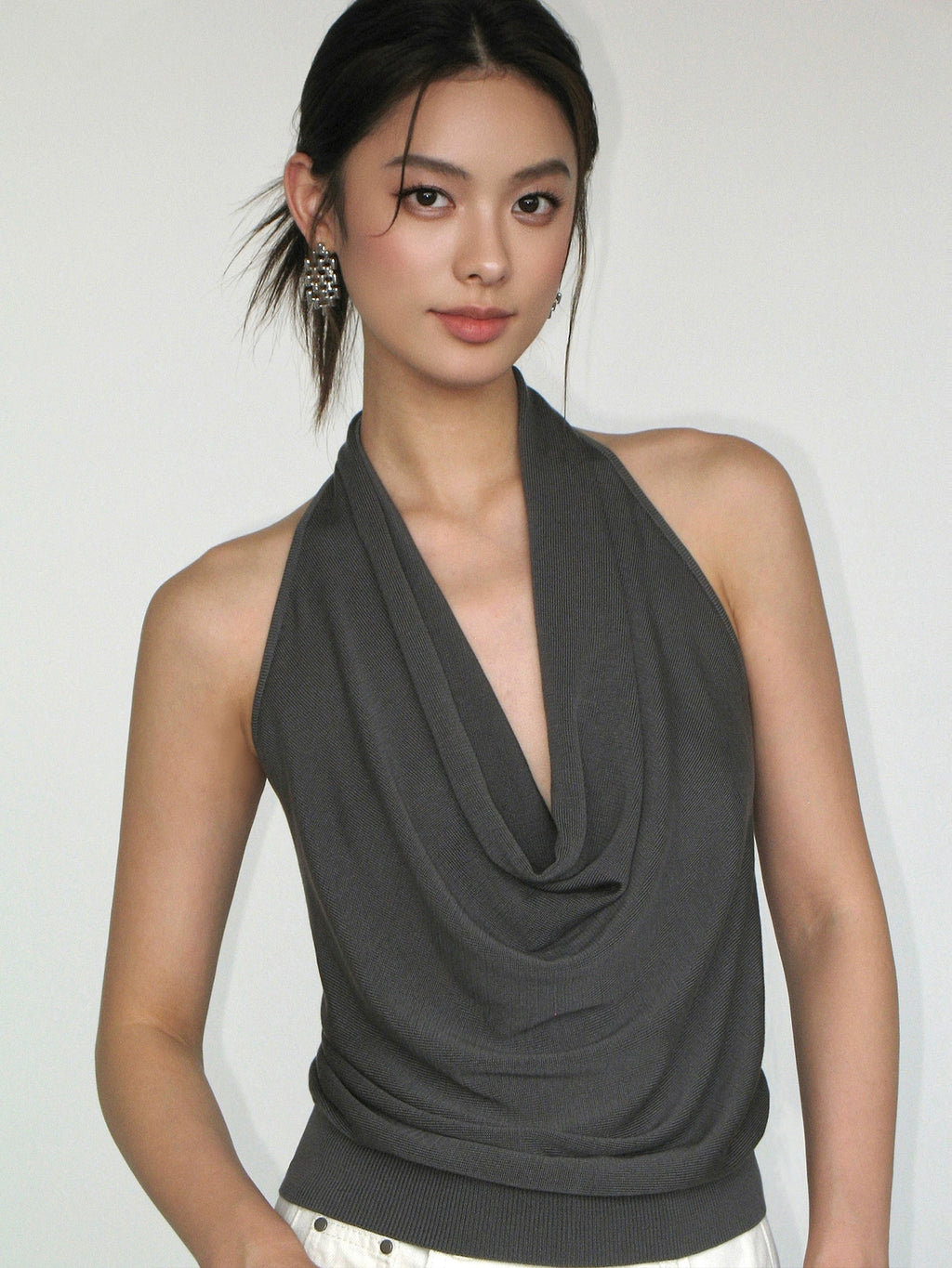 NEVA HU Swinging Neck Sling Vest
