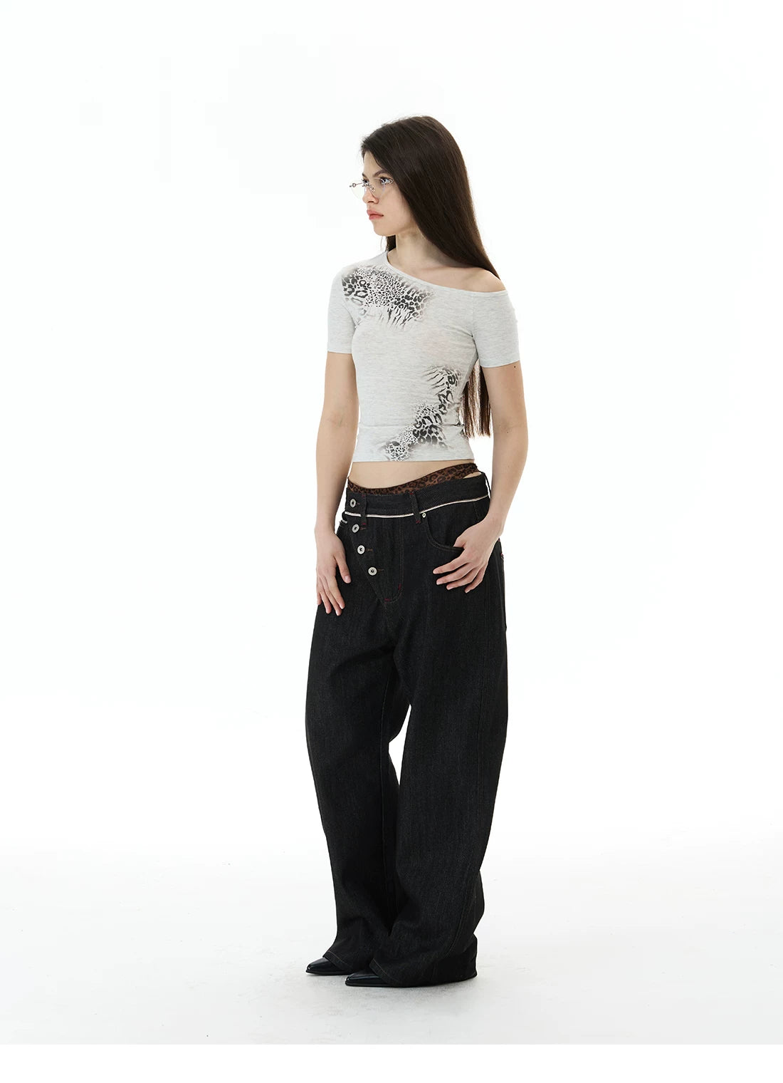 WLNEXT Leopard Print Slanted Shoulder Short Slim Tee