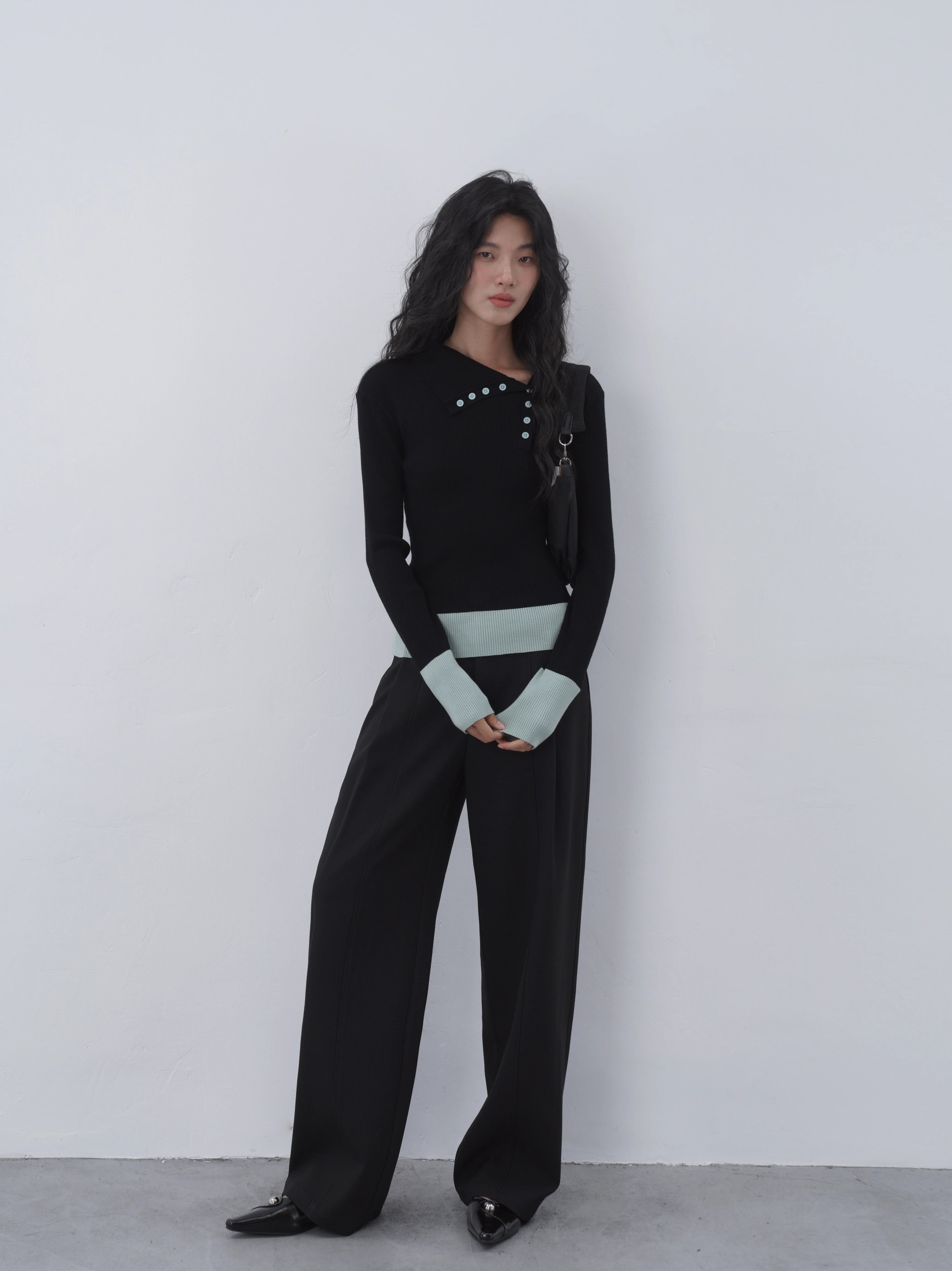 EIGHTHMONTH Contrasting Buttons Slim Slim Long Sleeves