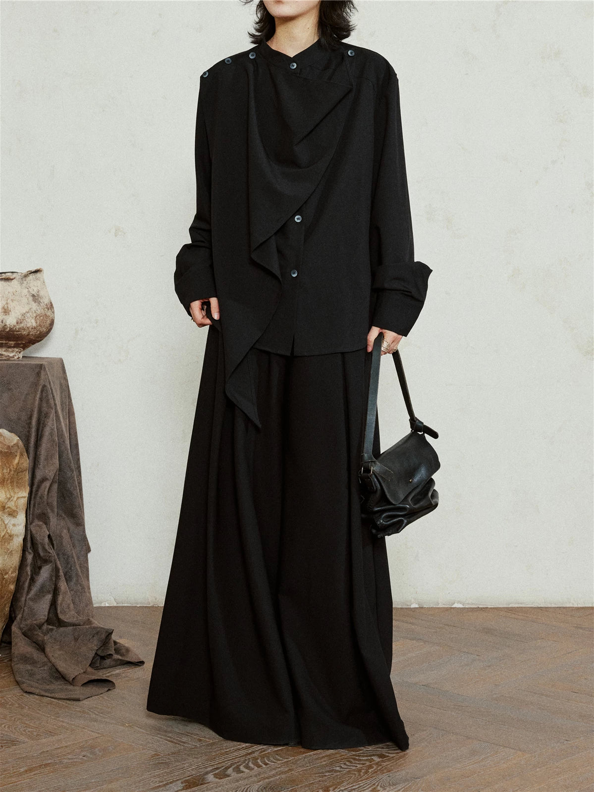 SUNYVONNE Asymmetrical Cut Loose Long Sleeve Shirt