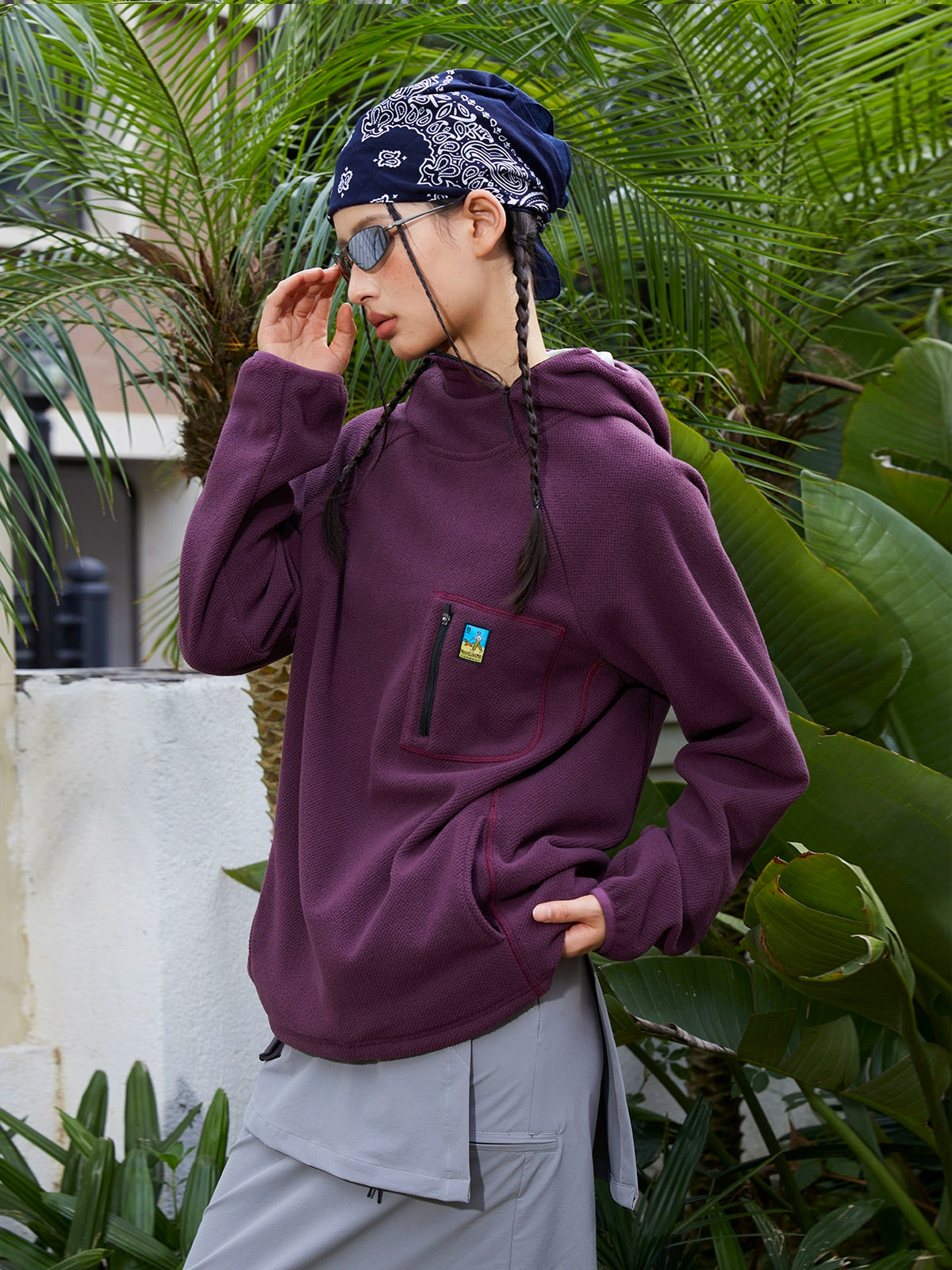 MoodLikeMe Diagonal Zipper Pocket Thermal Hooded Sweater
