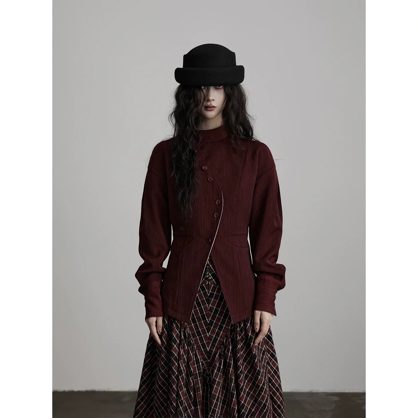 INDULGE Slim-fit Waist Suit Short Jacket