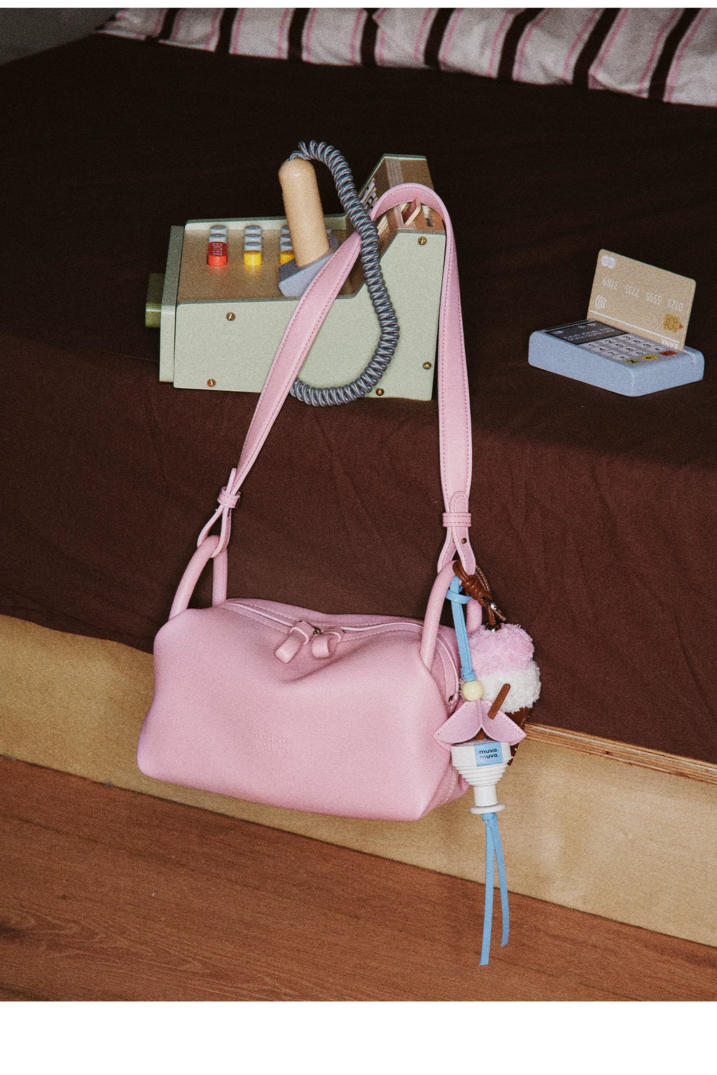 Muva Leather Shoulder Messenger Bag