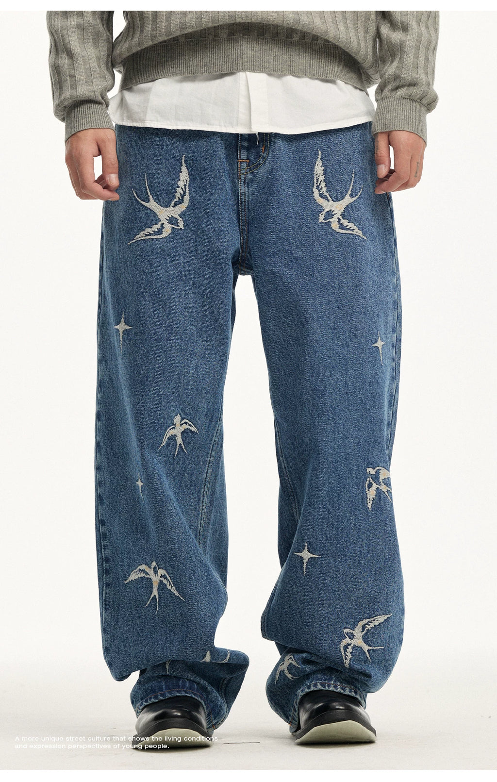CoosRetro Embroidered Washed Old Jeans