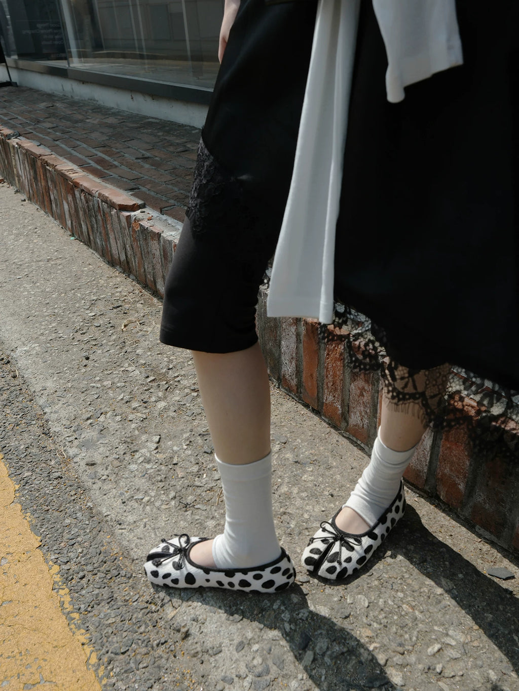 Mooreyu Polka Dot Bow Split-toe Shallow-mouth Flats