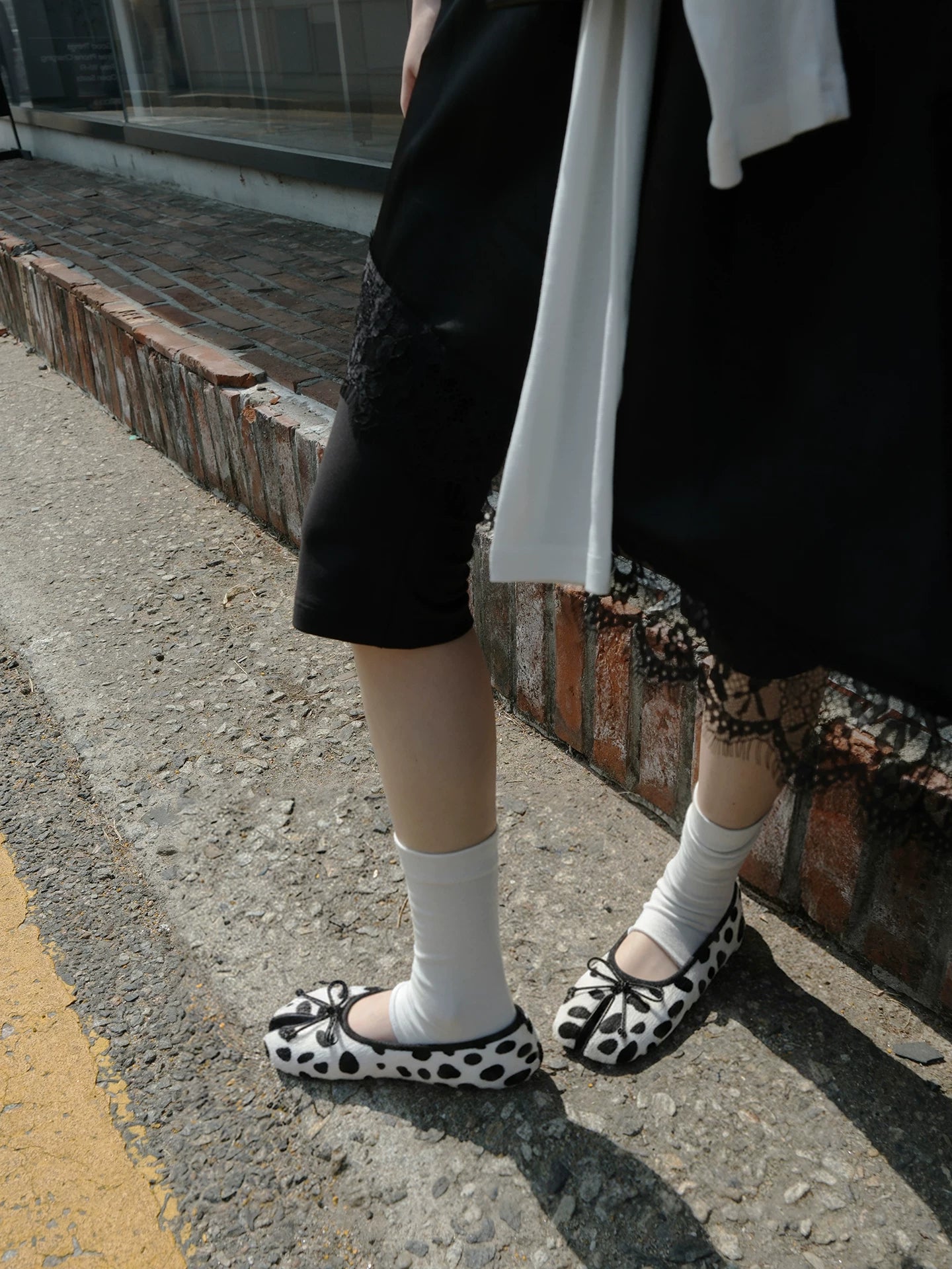 Mooreyu Polka Dot Bow Split-toe Shallow-mouth Flats