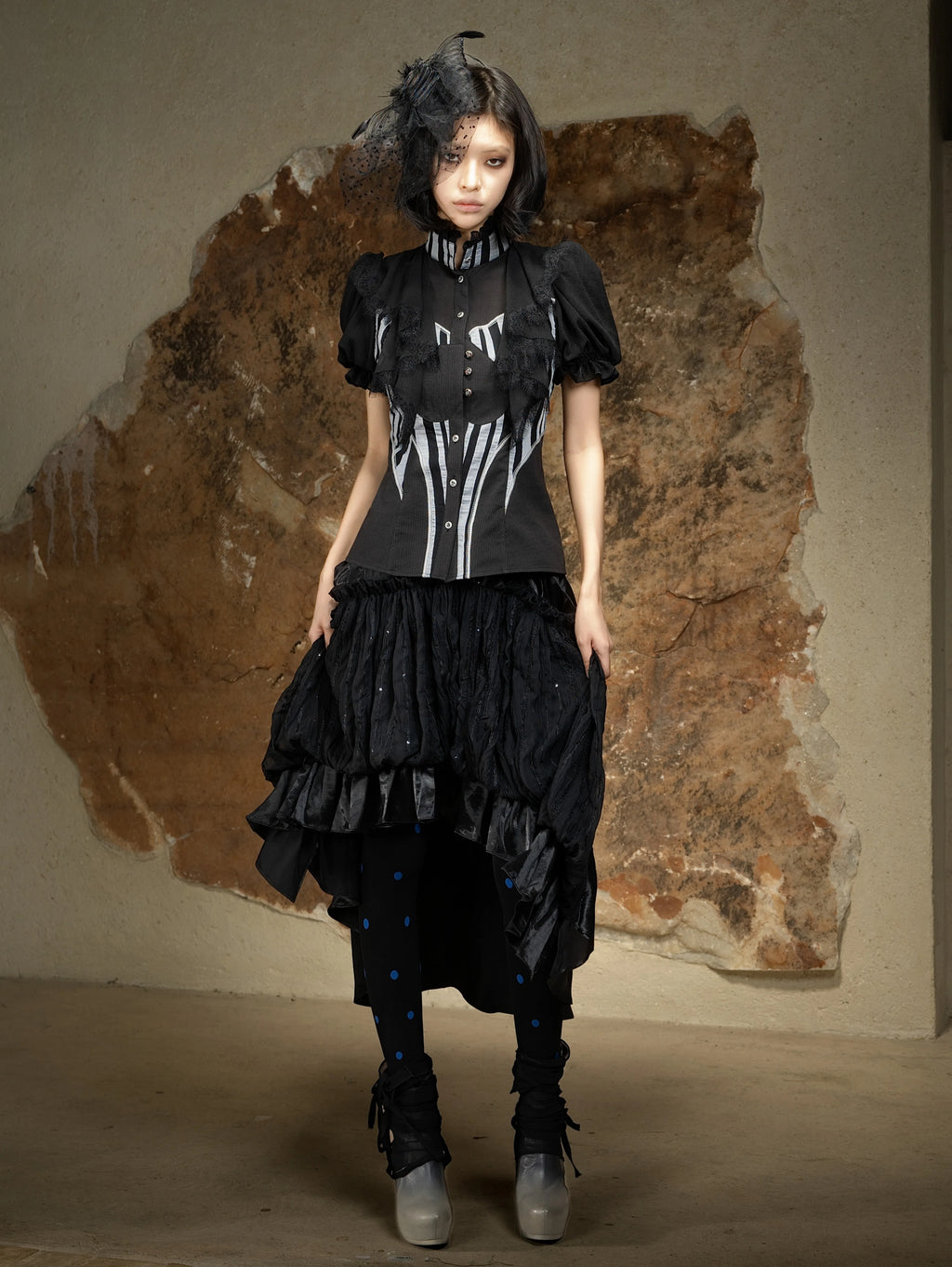 ARIADNAw Retro Bubble Sleeve Waist and Thin Shirt