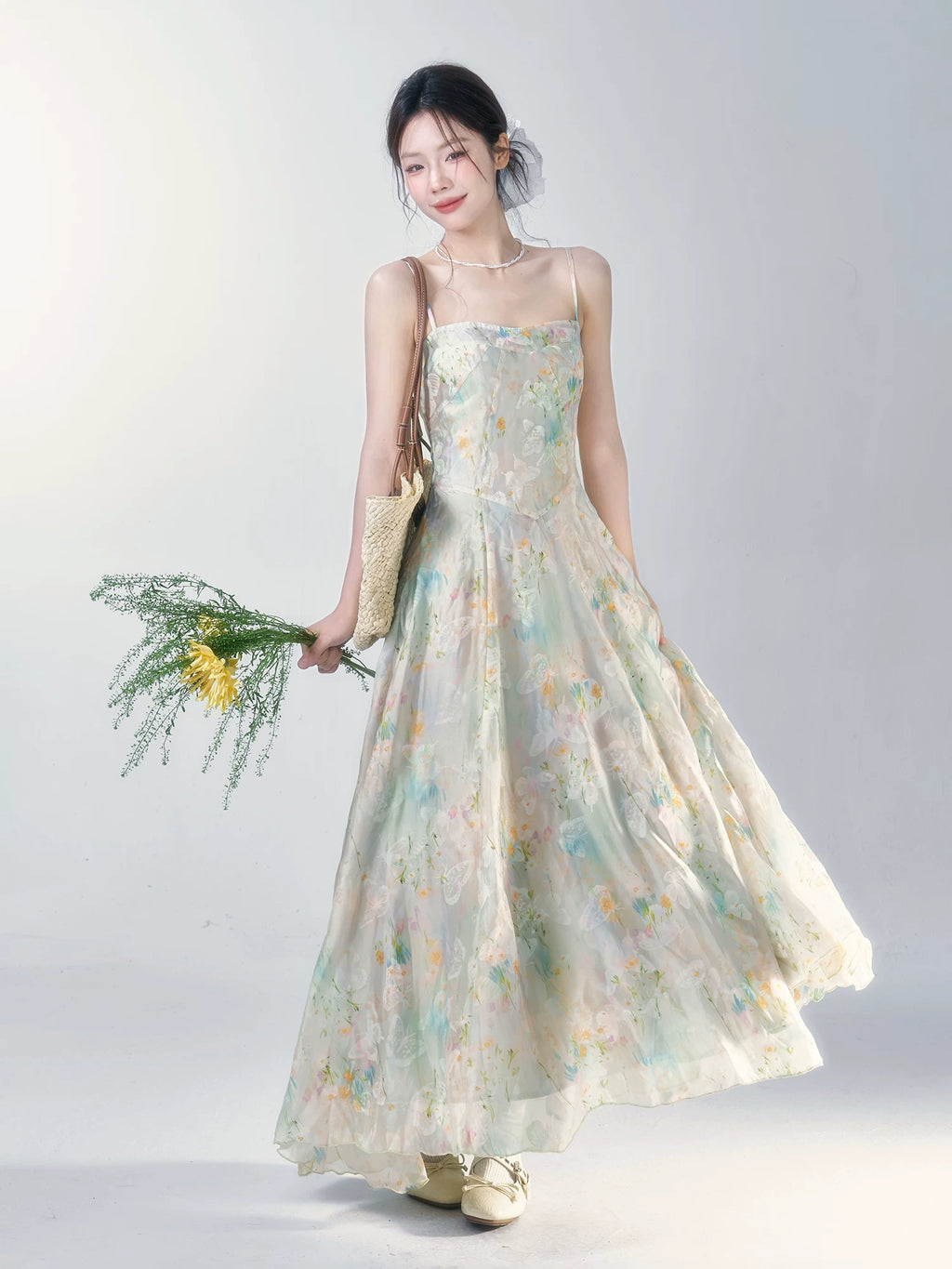 Wildberry Floral Suspender Waist Thin Holiday Dress