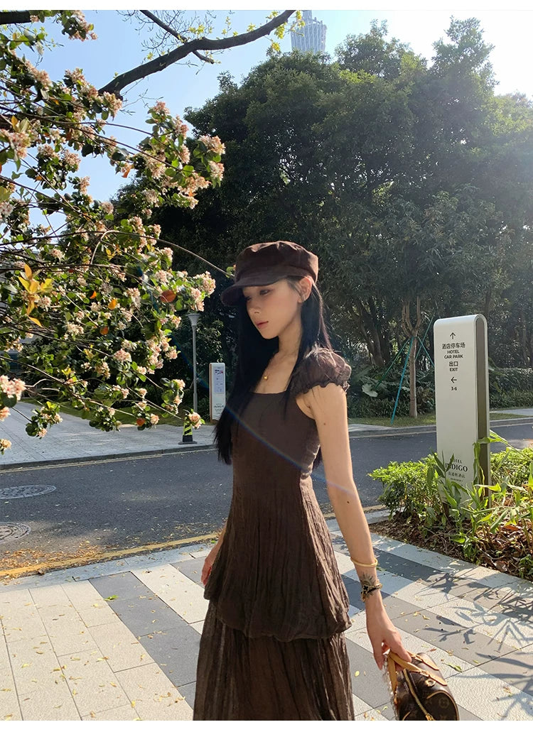 YOUNG KYLIN Square Neck Pendulum Pleated Dress