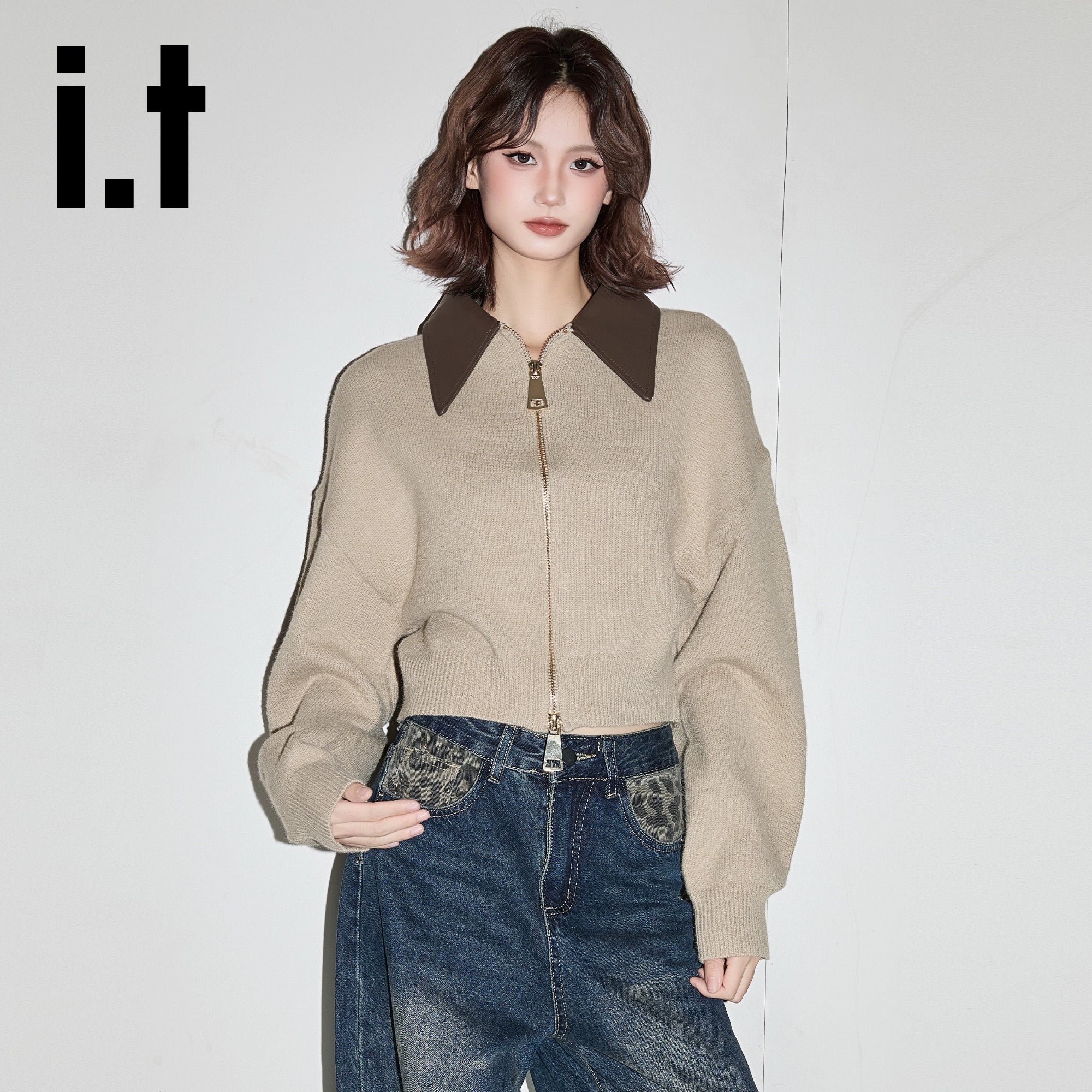 IT: CHOCOOLATE Vintage Contrast Splicing Lapel Short Knitted Cardigan