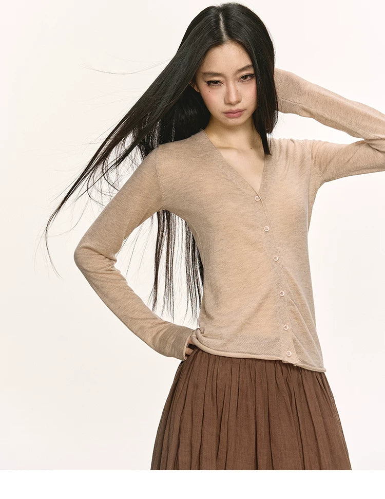 Anna Aneae V-neck Slim-fit Slim-fit Knitted Cardigan