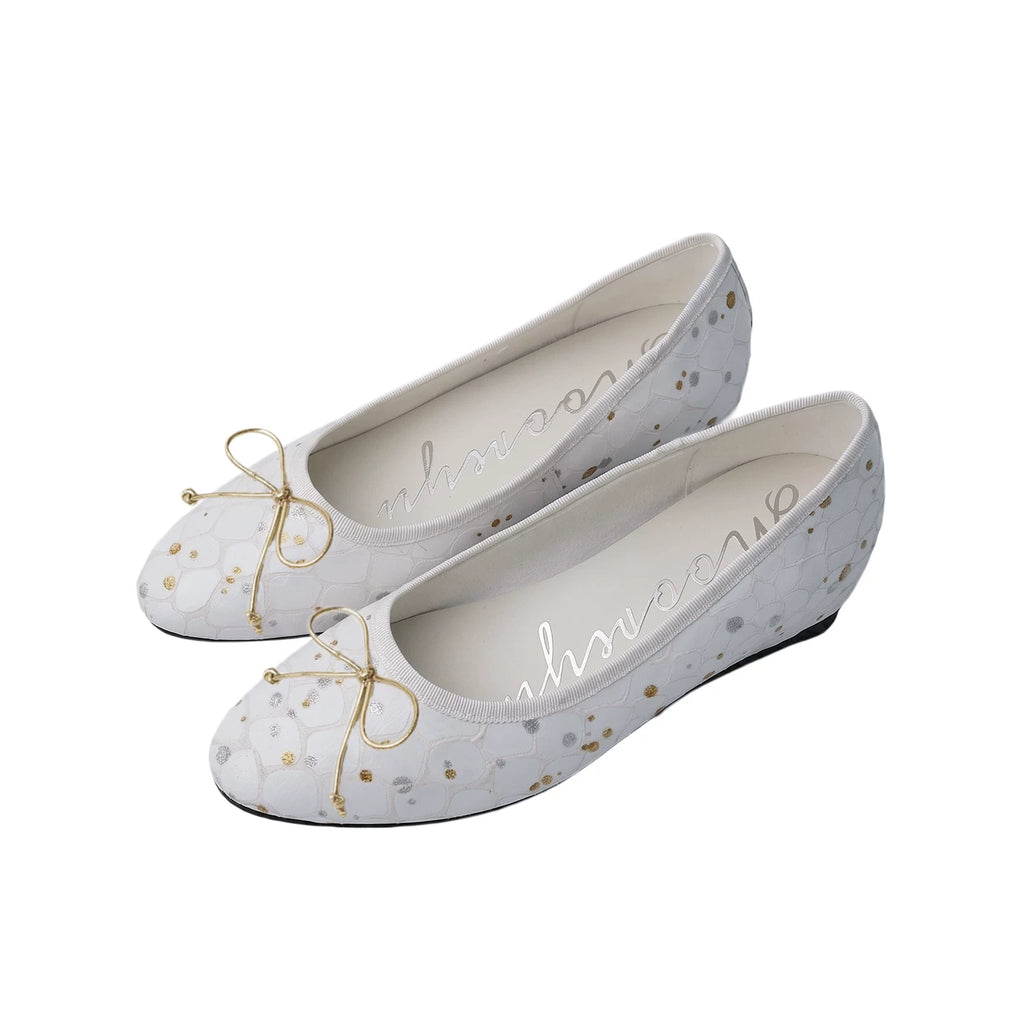 Mooreyu Bow Irregular Polka Dot Shallow Mouth Flat Shoes
