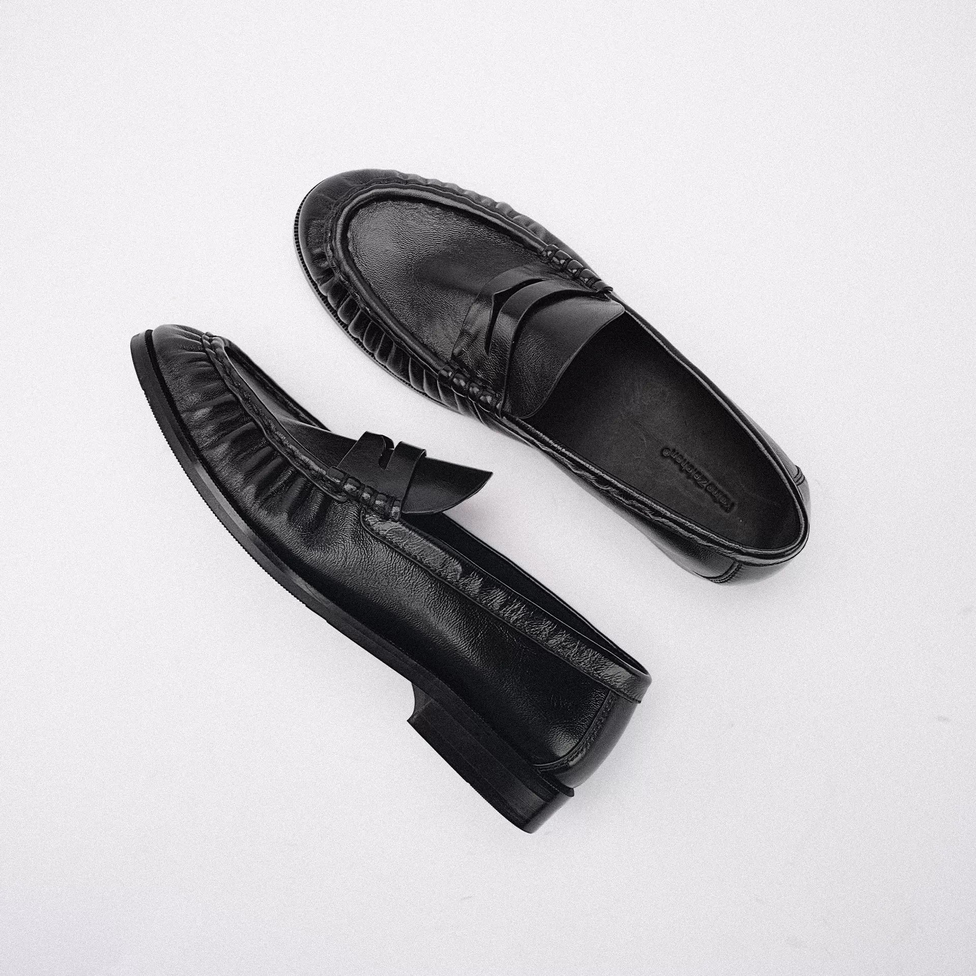NO LOGO Leather Soft Waxy Pleated Leather Shoes