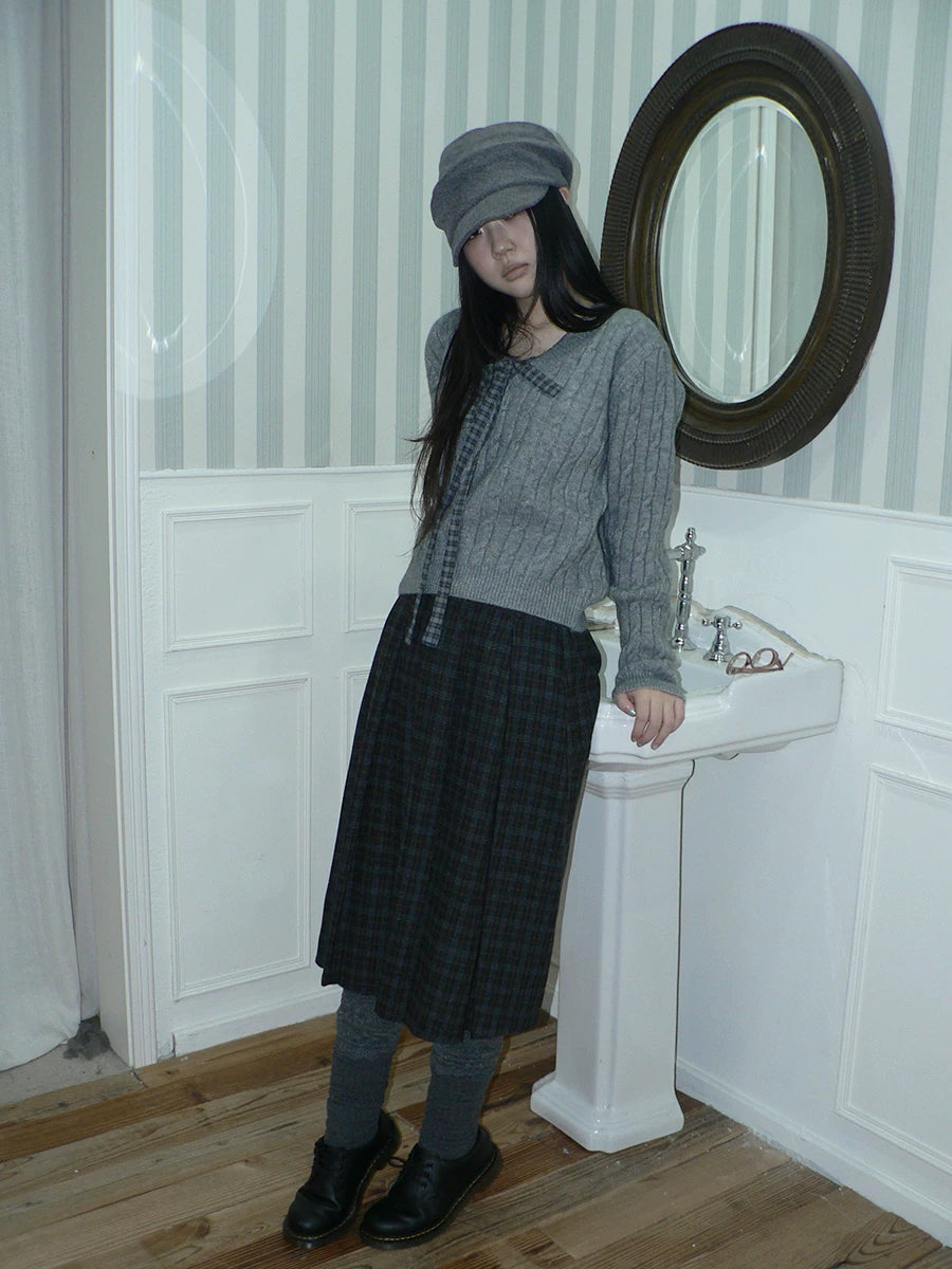 Ang: Project Twist Crew Neck Checked Bow Strap-on Sweater