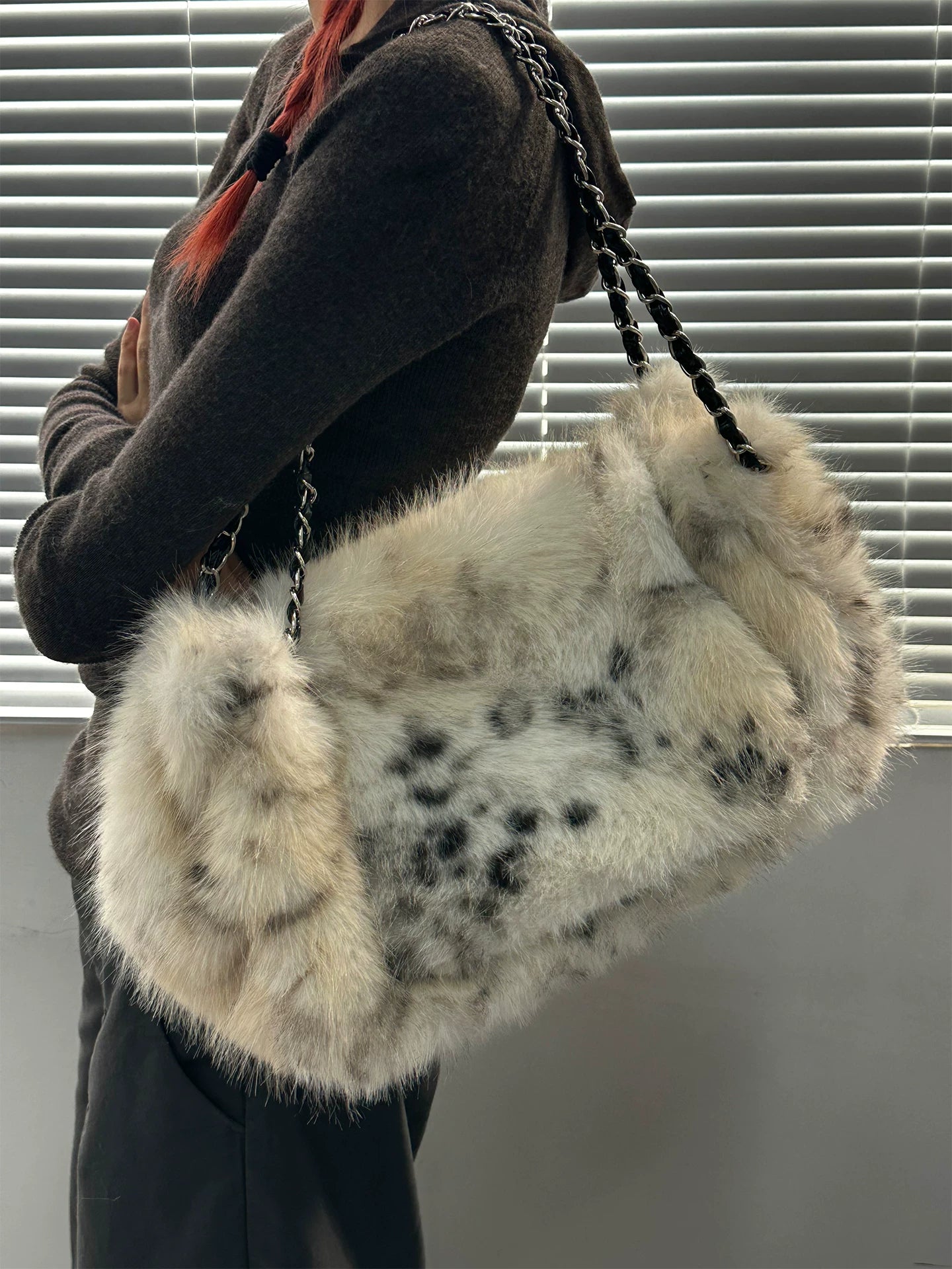 Faychui Snow Leopard Plush Chain Bag