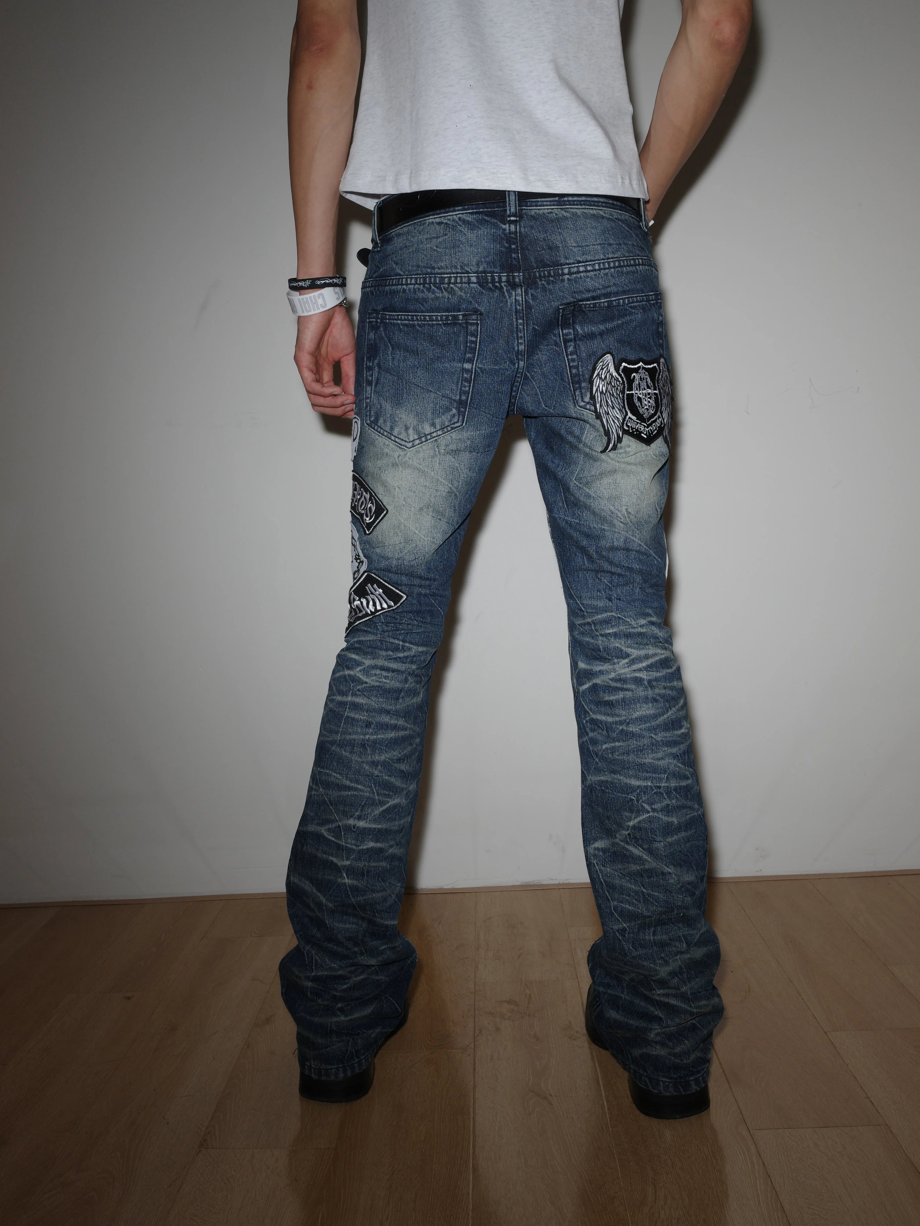 CHAI Pleated Slim-fit Jeans