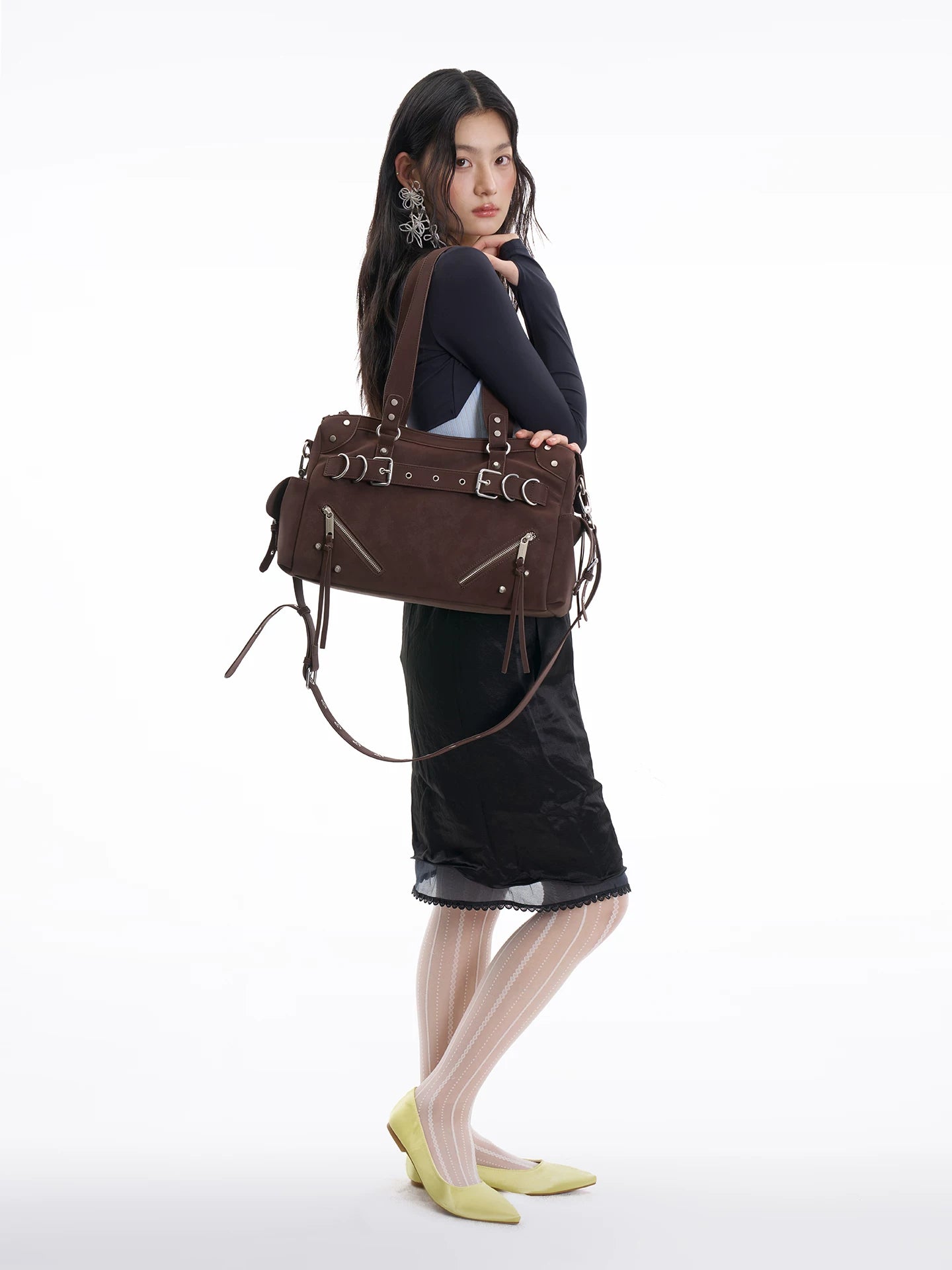 JANDRESS Rivet Large Capacity Shoulder Messenger Bag