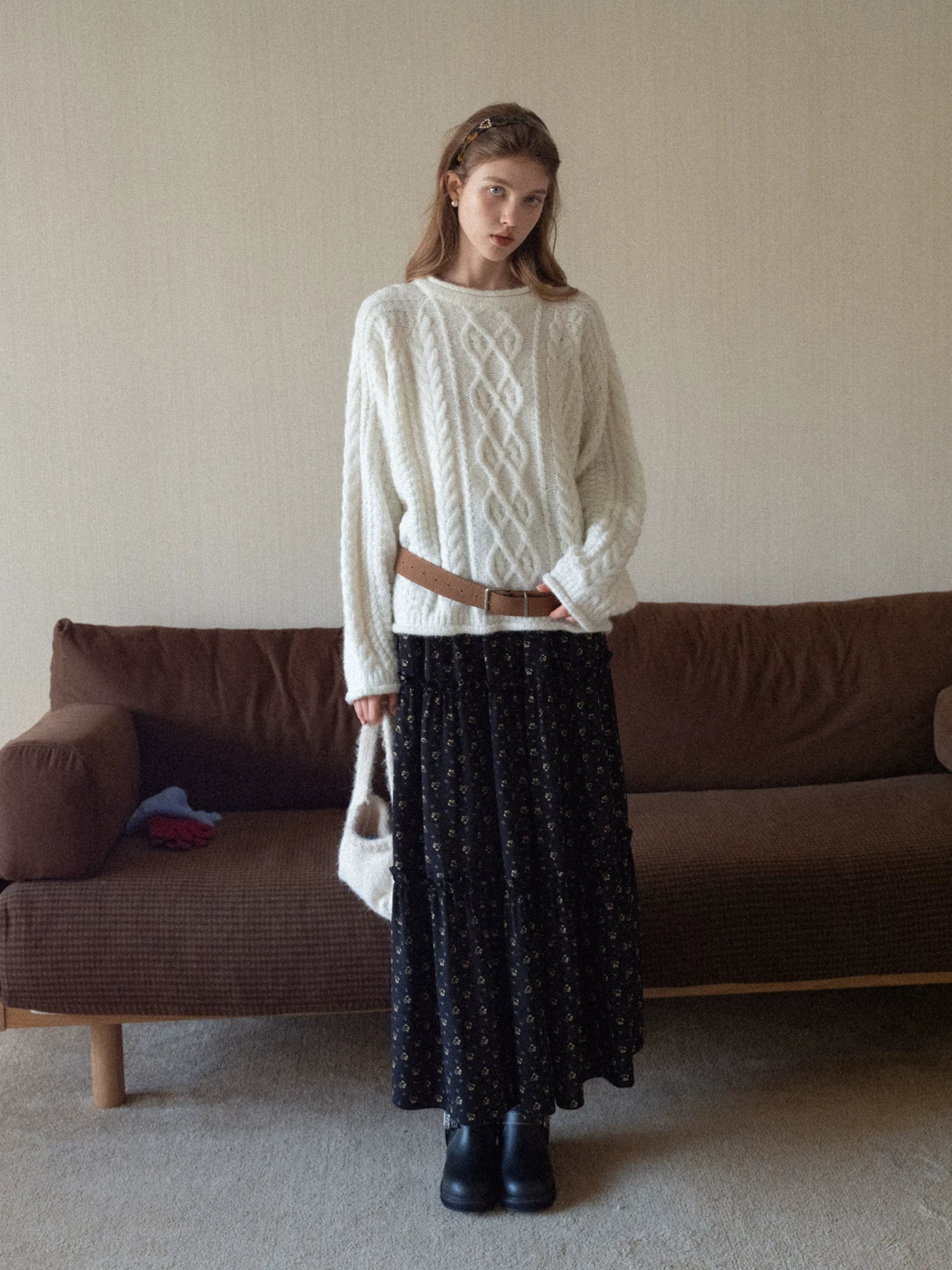 EGGKA Crimped Twist Loose and Thin Casual Sweater