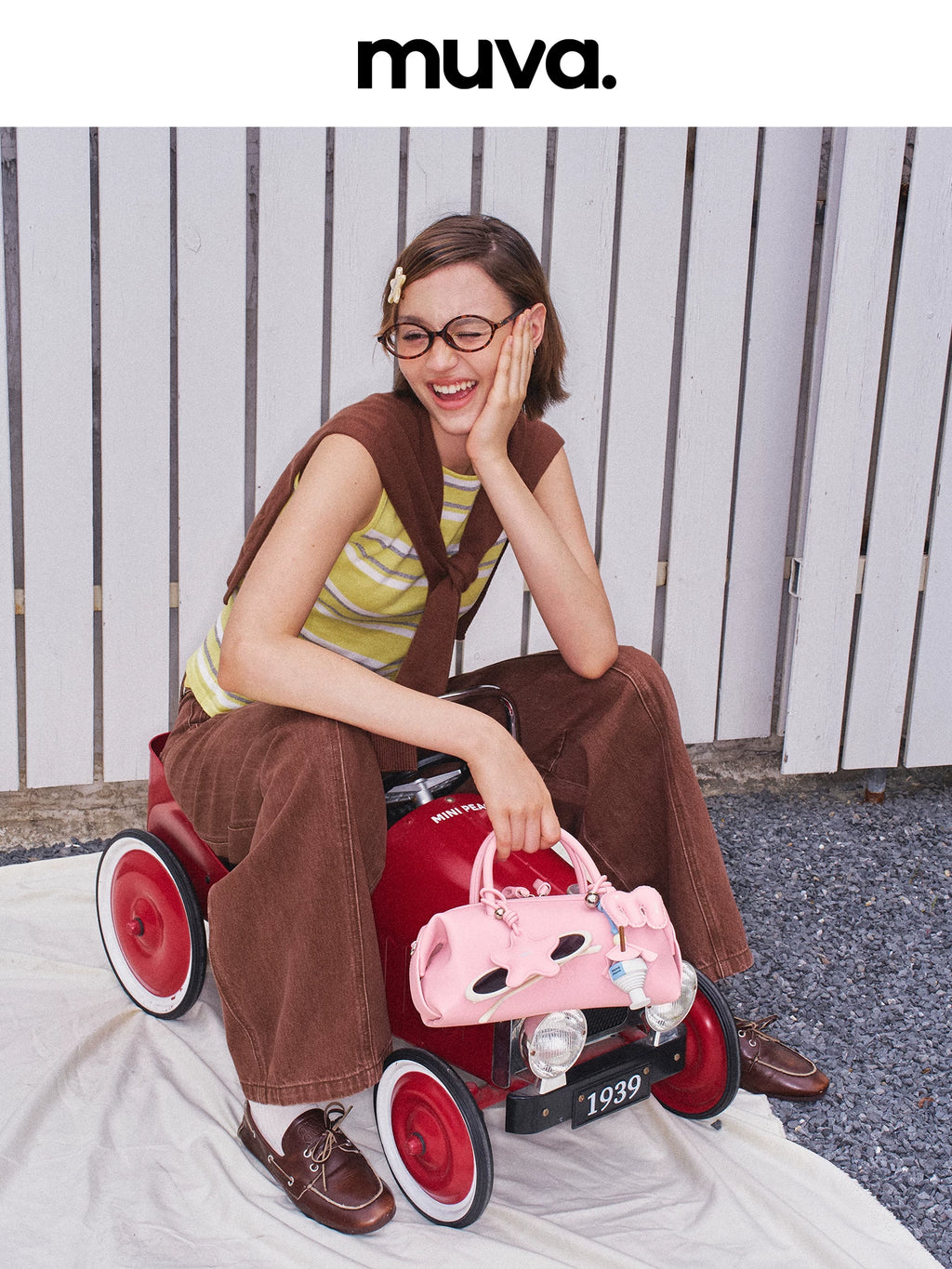 Muva Large Capacity Messenger Bag