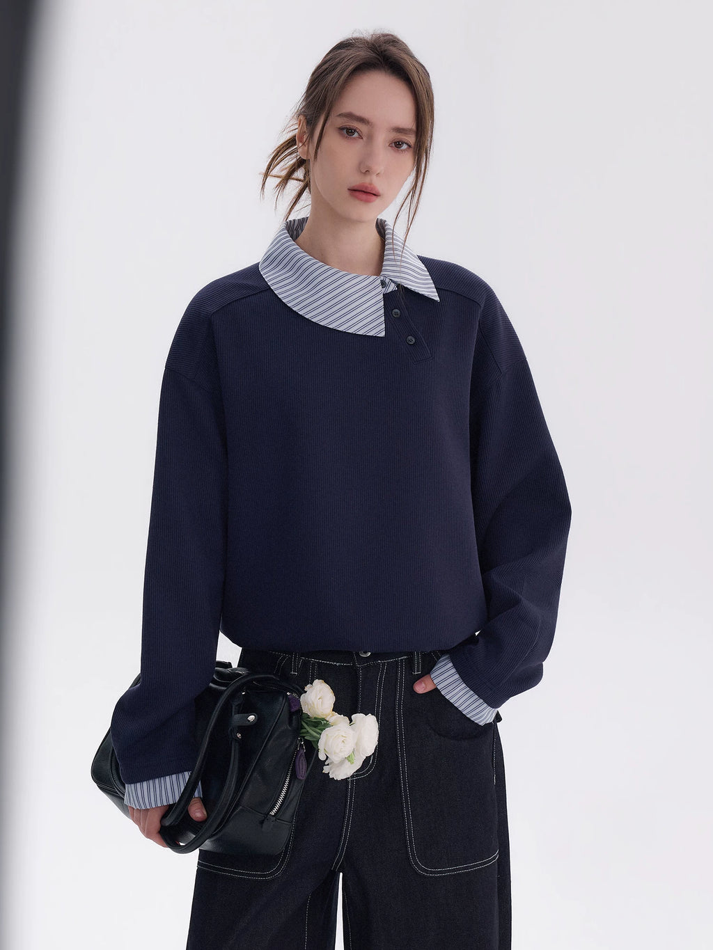 CHOR Long-sleeved Sweatshirt with Loose Stripes on Lapels