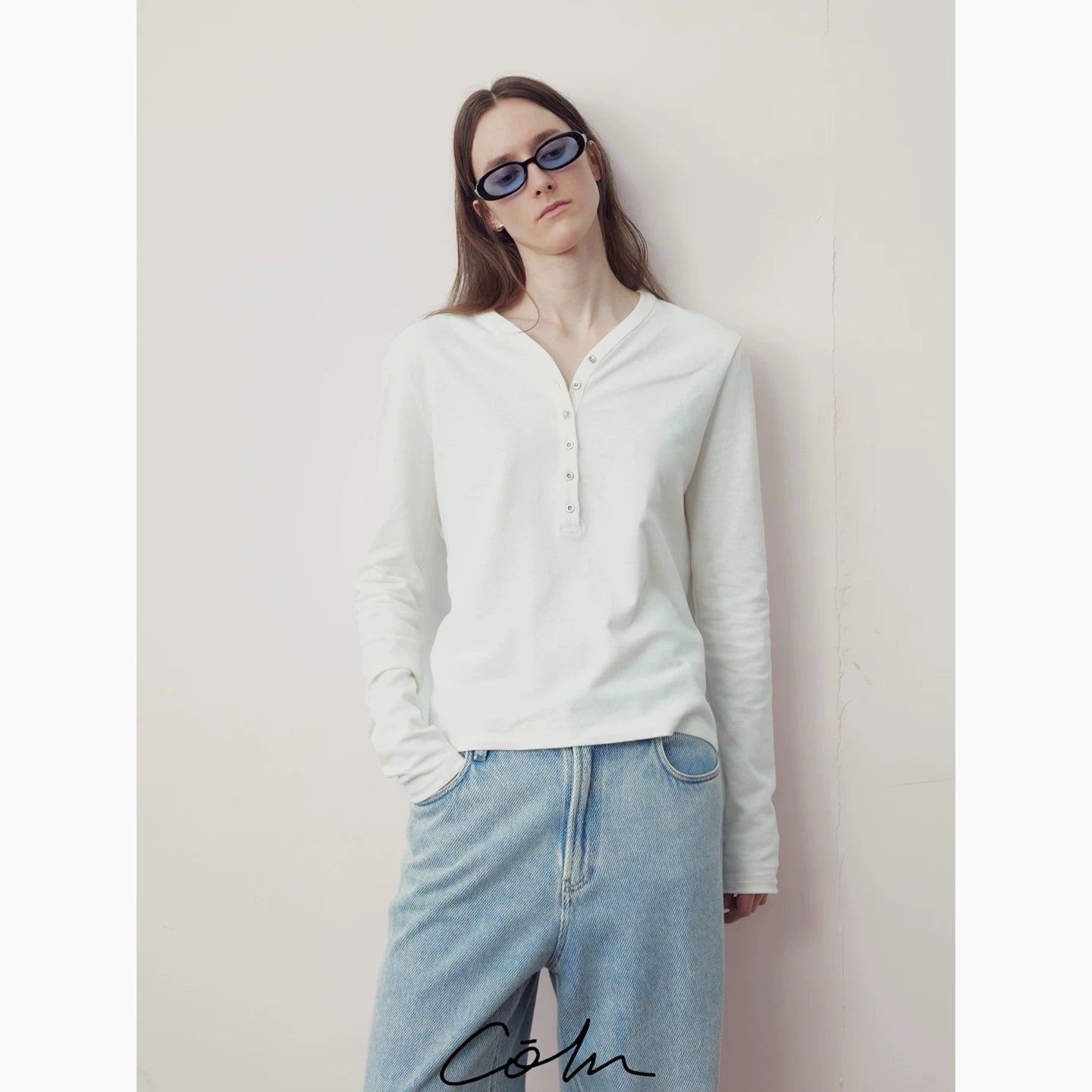 COLN V-neck Breathable Loose Casual Long Sleeves