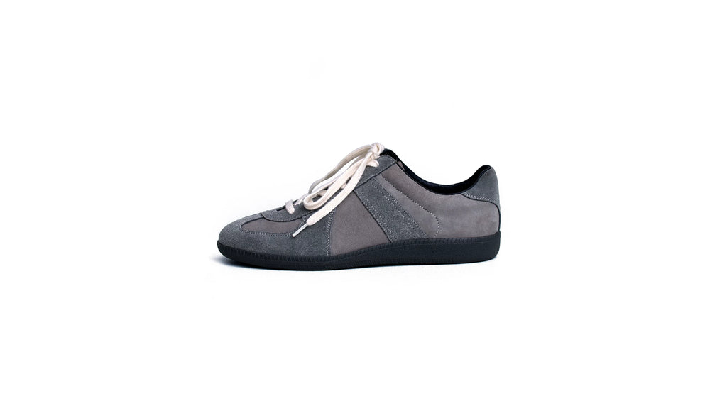 TERRAKOO Retro Leather Breathable Flat-bottomed German Training Shoes