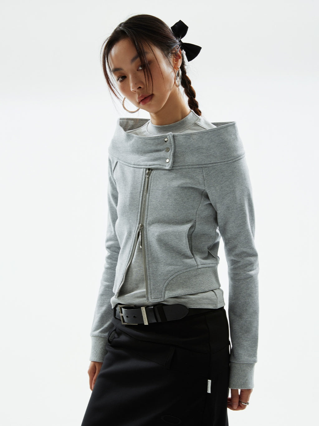 FUNKYFUN One-word Shoulder Zipper Cardigan Sweater