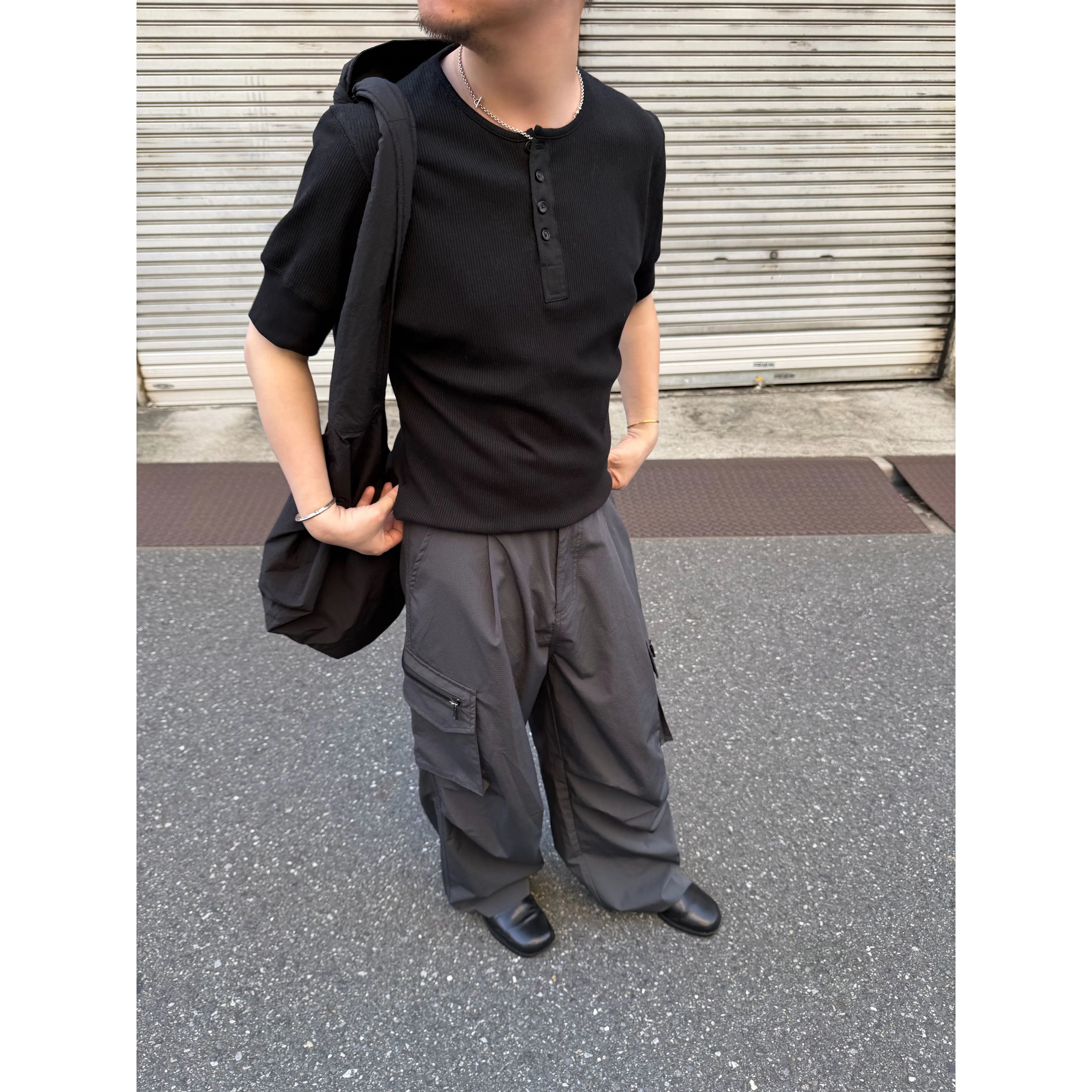 Annie Hall Henry's Collar Button Simple Tee
