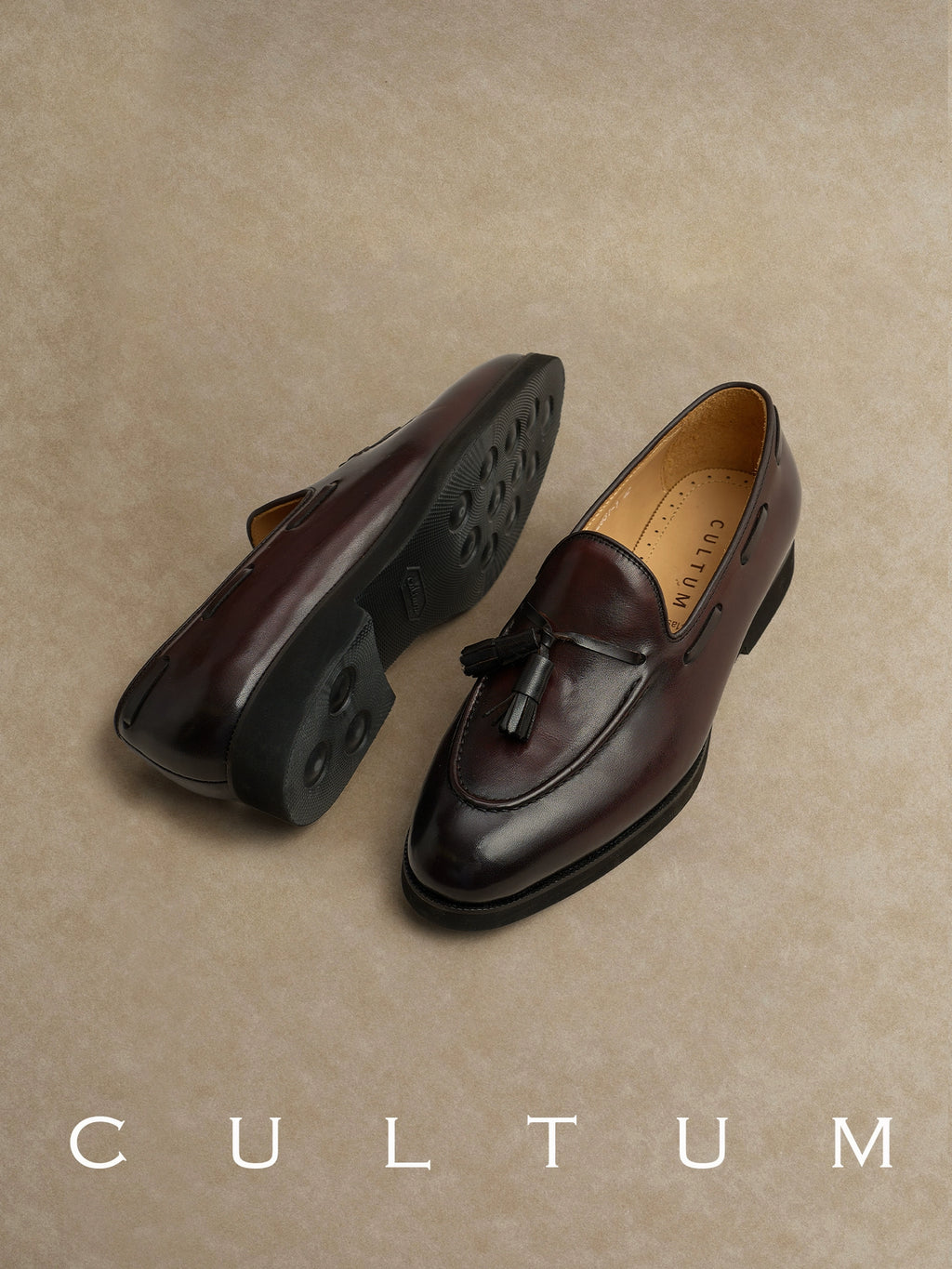 CULTA Classic Versatile Round Head Flat-soled Leather Shoes