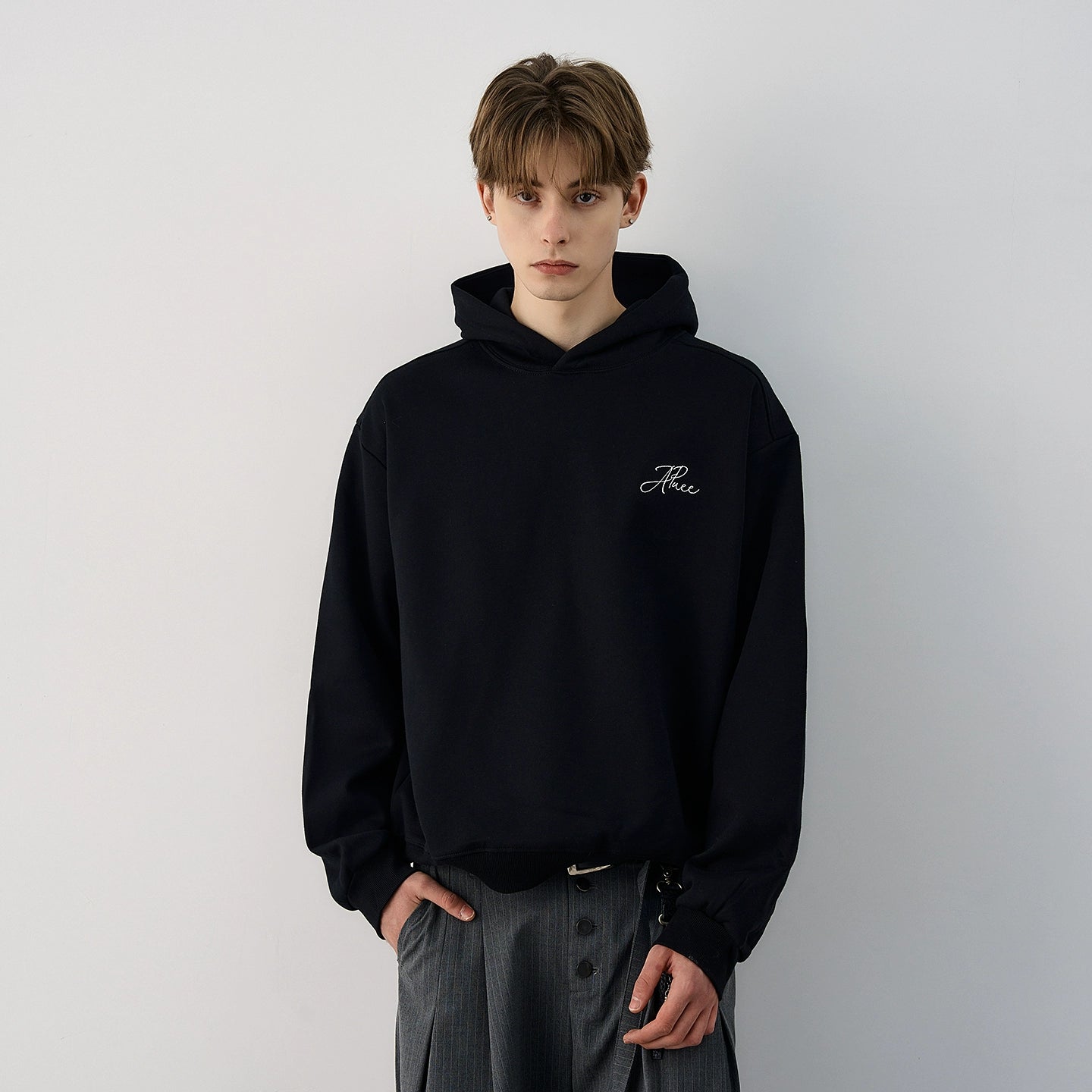 A PUEE Retro Silhouette Hooded Sweater