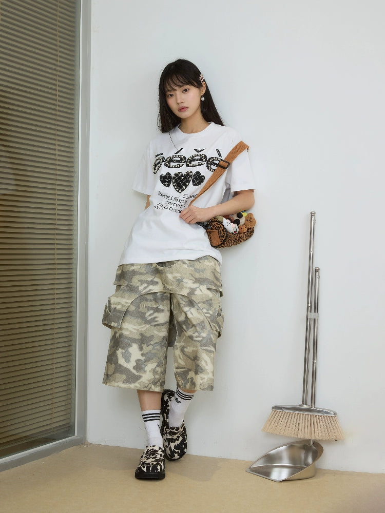 EeeeArtmonster Love Patch Pearl Beads Letter Tee