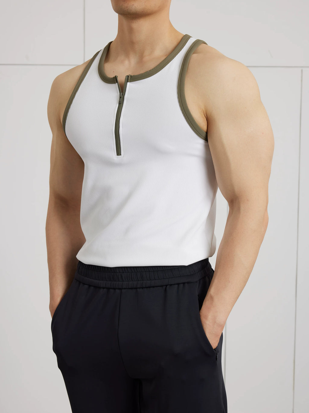 AFTERGLOW Retro Contrasting Elastic Tee