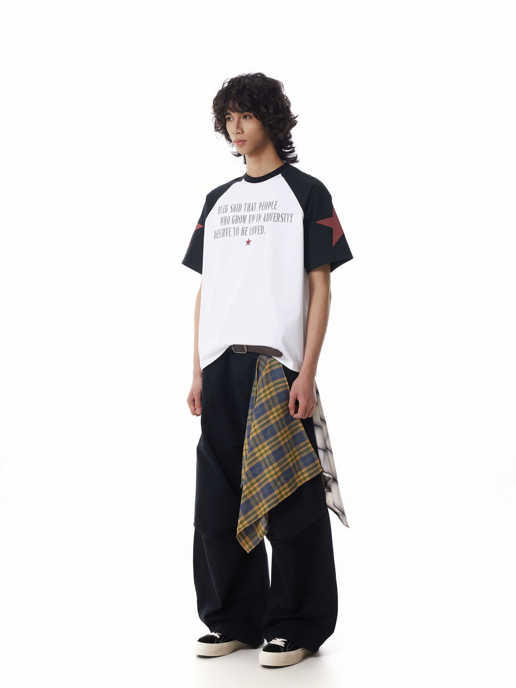 BTSG Red Star Slogan Splicing Rough Sleeve Tee