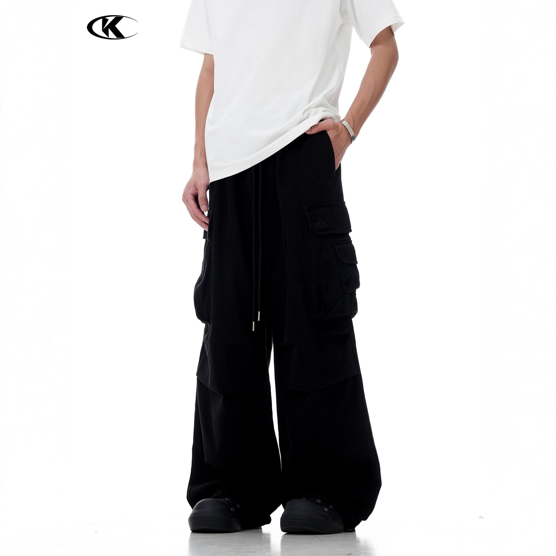11KN Retro Drape Multi-pocket Drawstring Wide-leg Pants