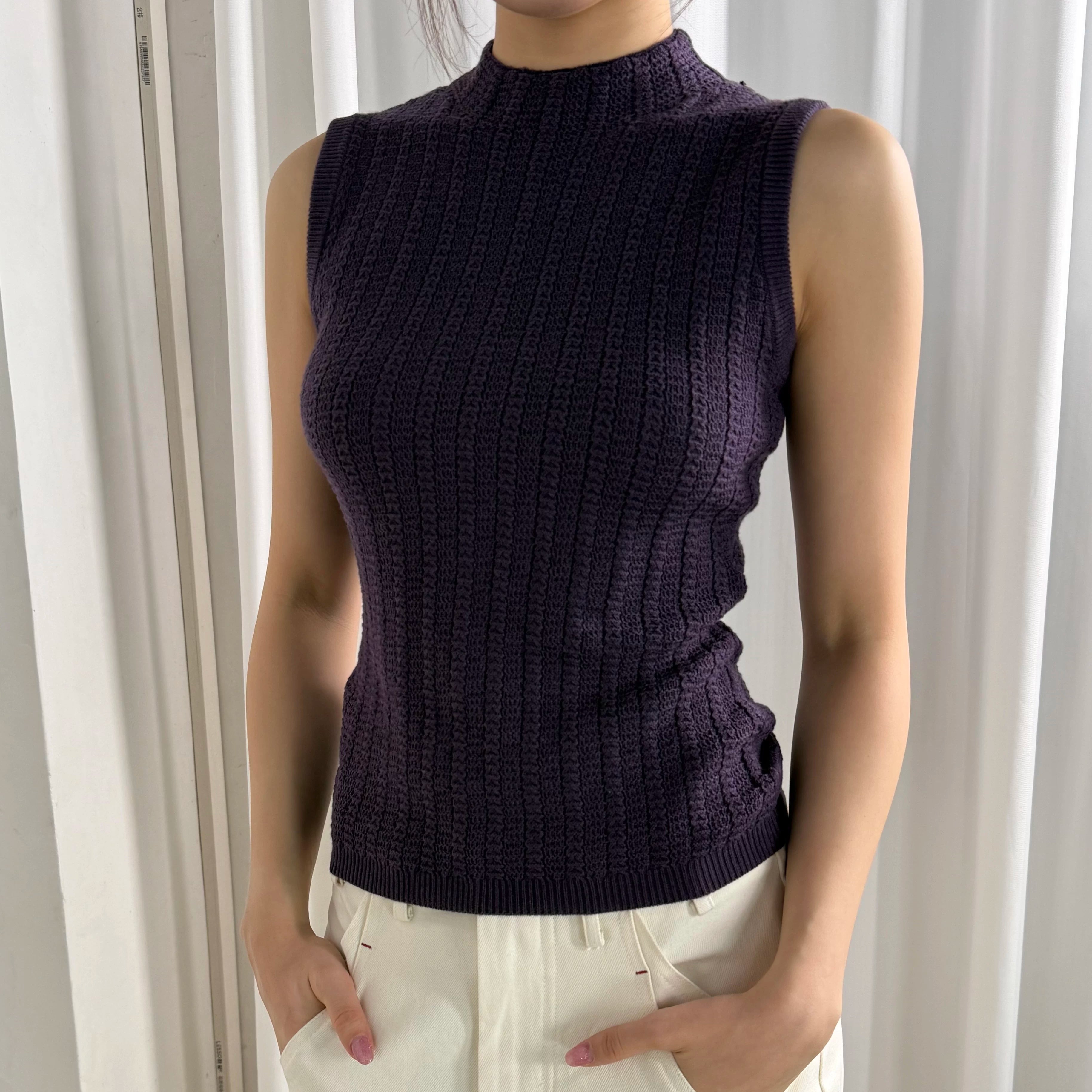 NOT UGLY Woven Small Turtleneck Slim Vest