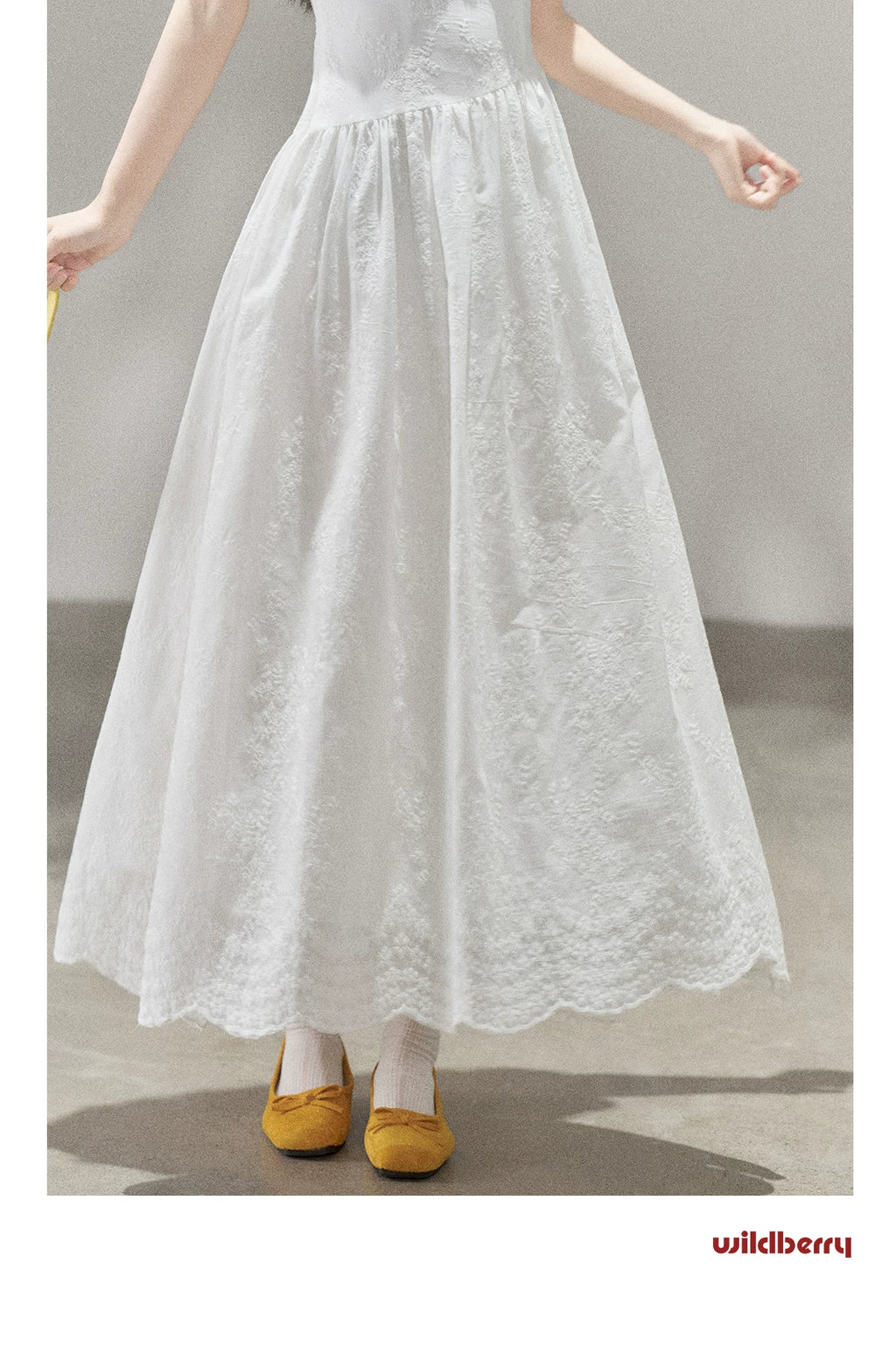 Wildberry Square Collar Waist Temperament Dress