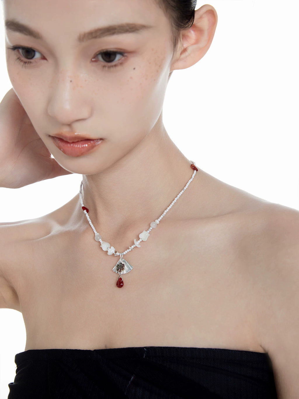 NO SOLUTION Turquoise Agate Beaded Chinese Folding Fan Necklace