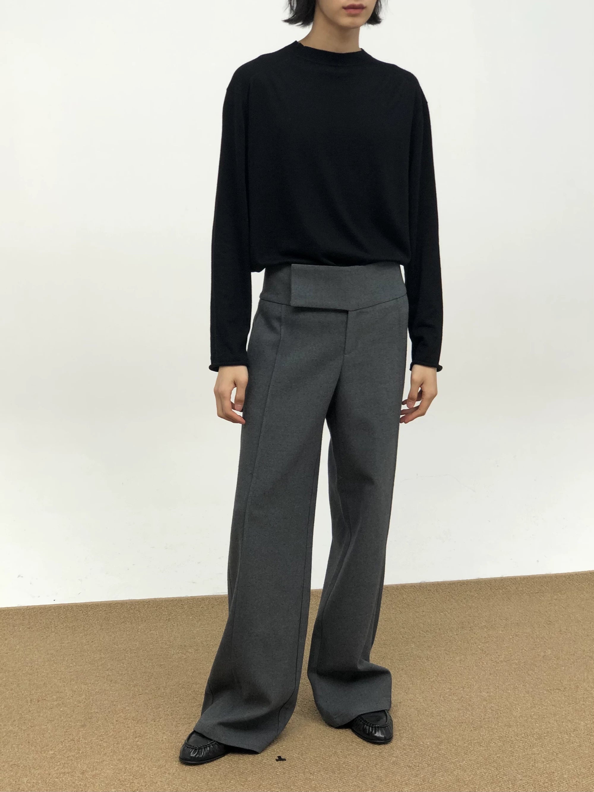 COLN Wide Waist Seal Thin Flared Pants